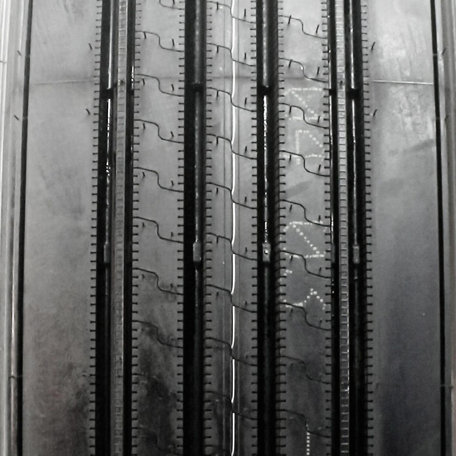 Firestone FS591 11R24.5 146/143L G (14 Ply)