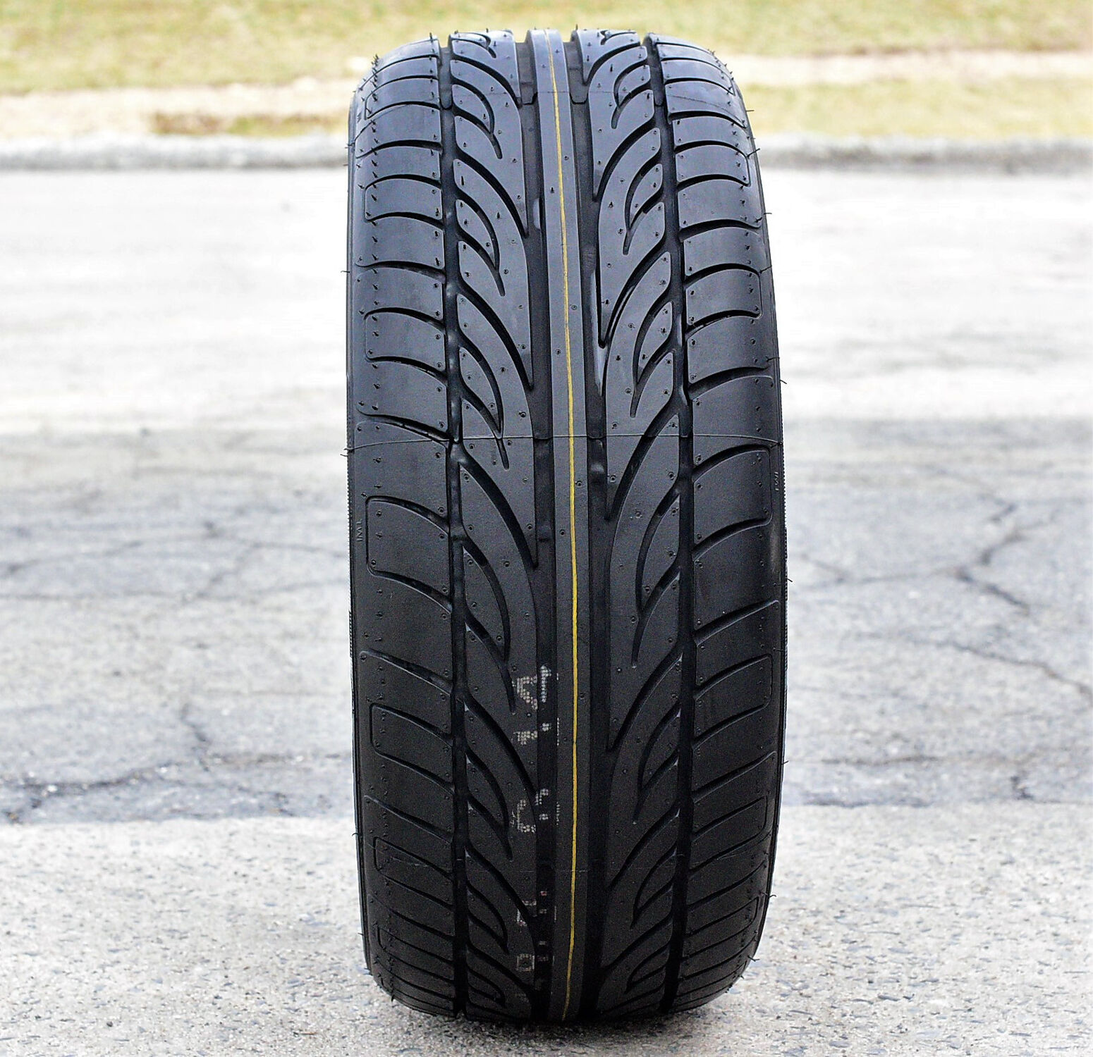 Forceum Hena 215/55R16 ZR 97W XL