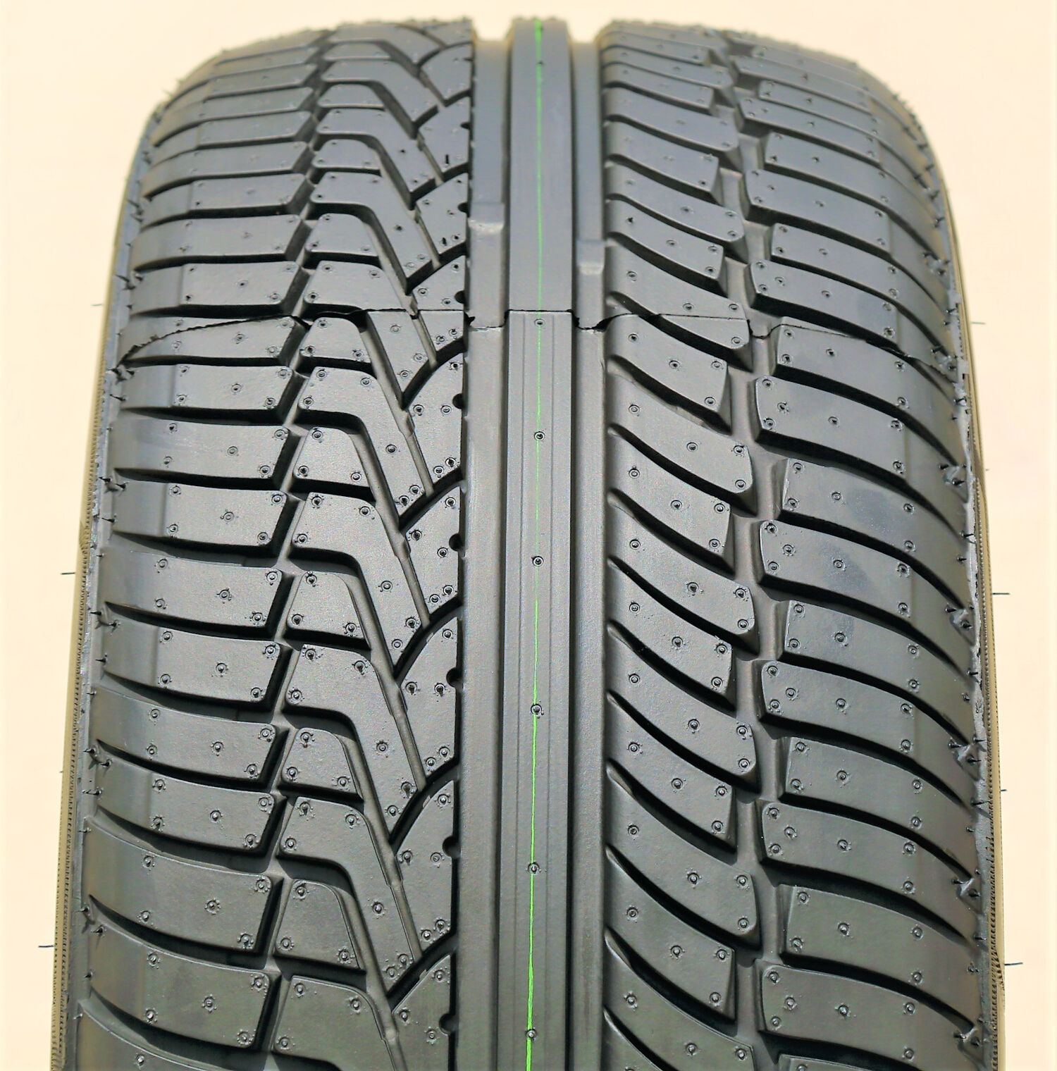 Forceum Heptagon SUV 275/40R20 ZR 106Y XL