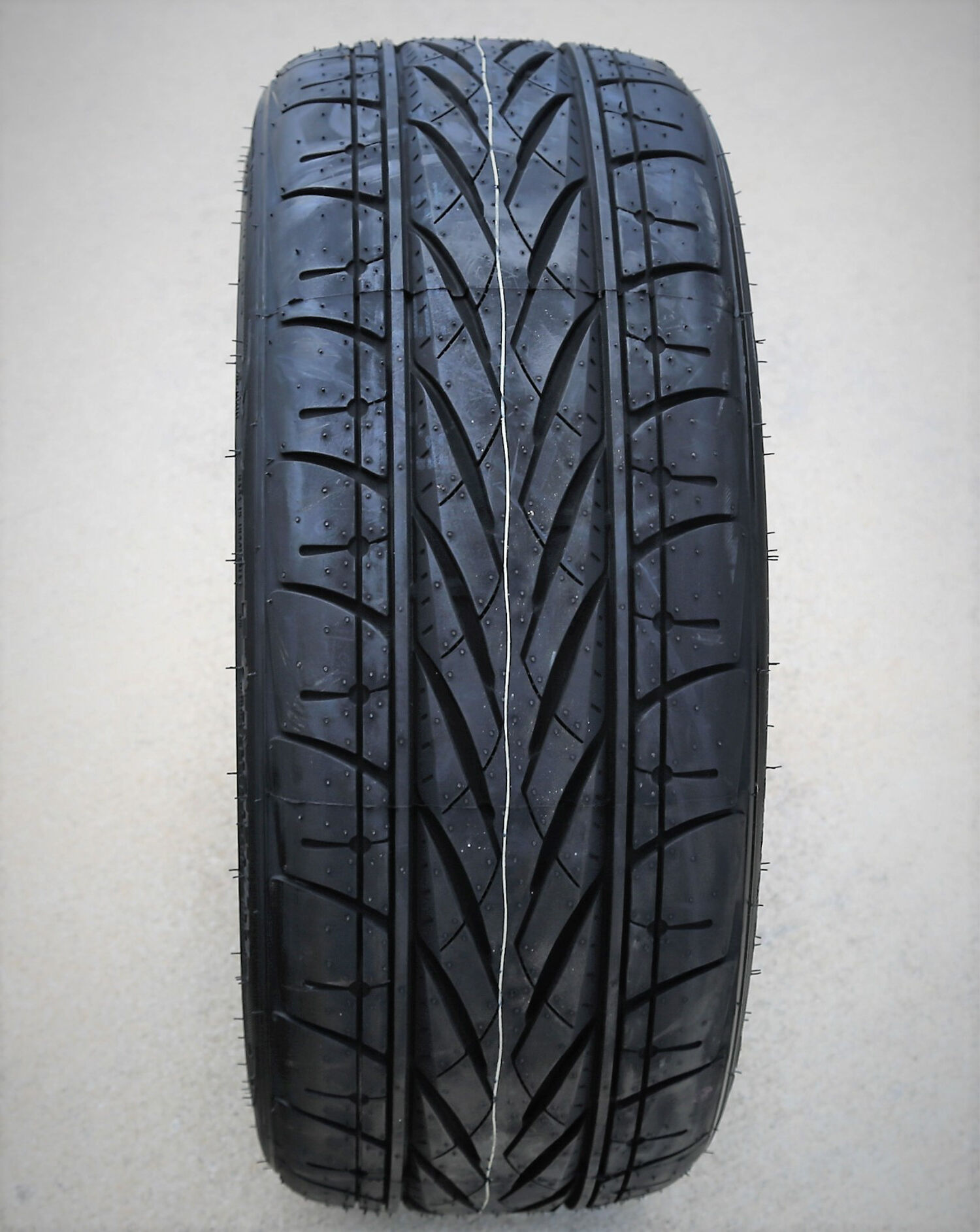 Set Of 4 Forceum Hexa-R 185/55R16 87V XL