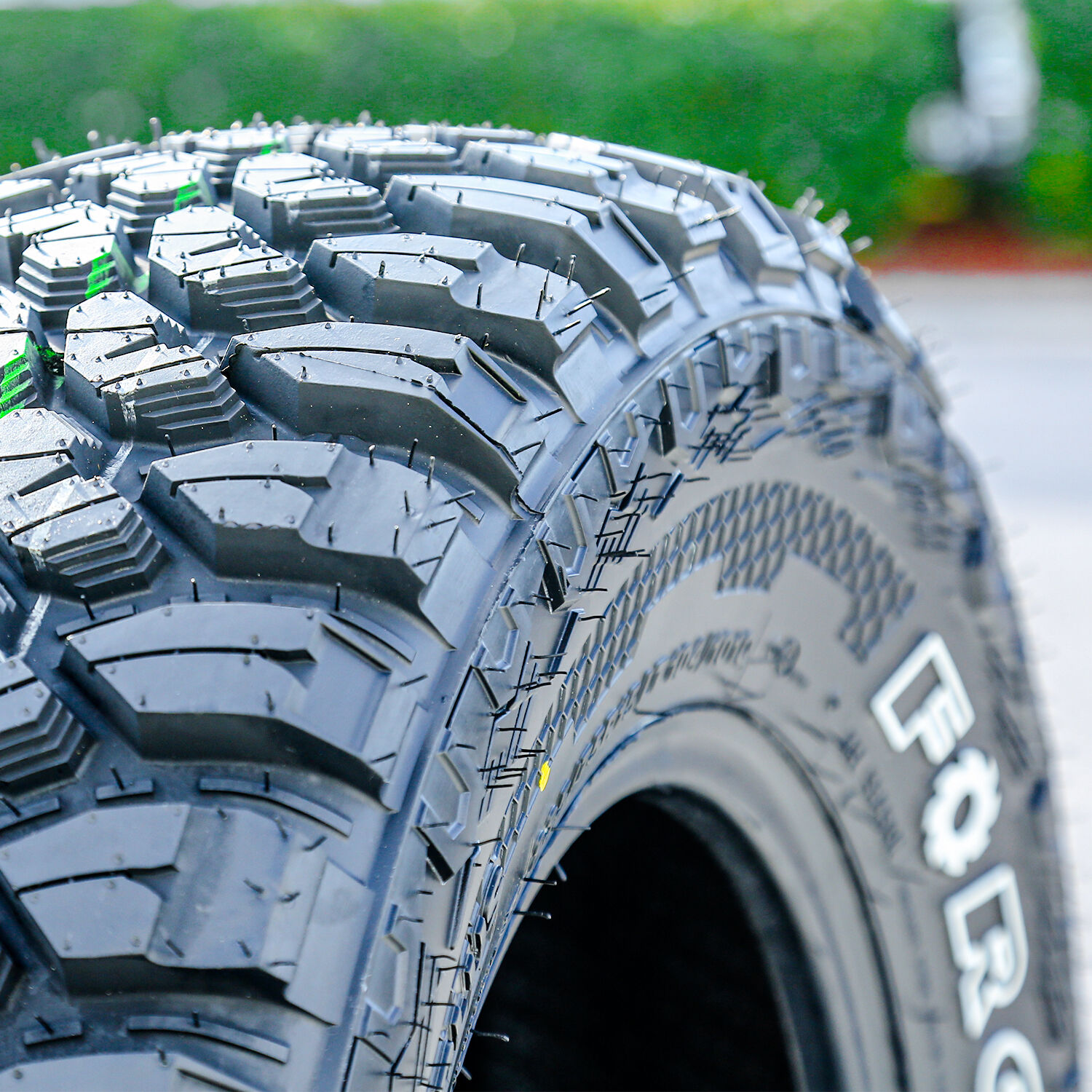 Forceum M/T 08 Plus LT 235/75R15 104/101Q C (6 Ply) (OWL)