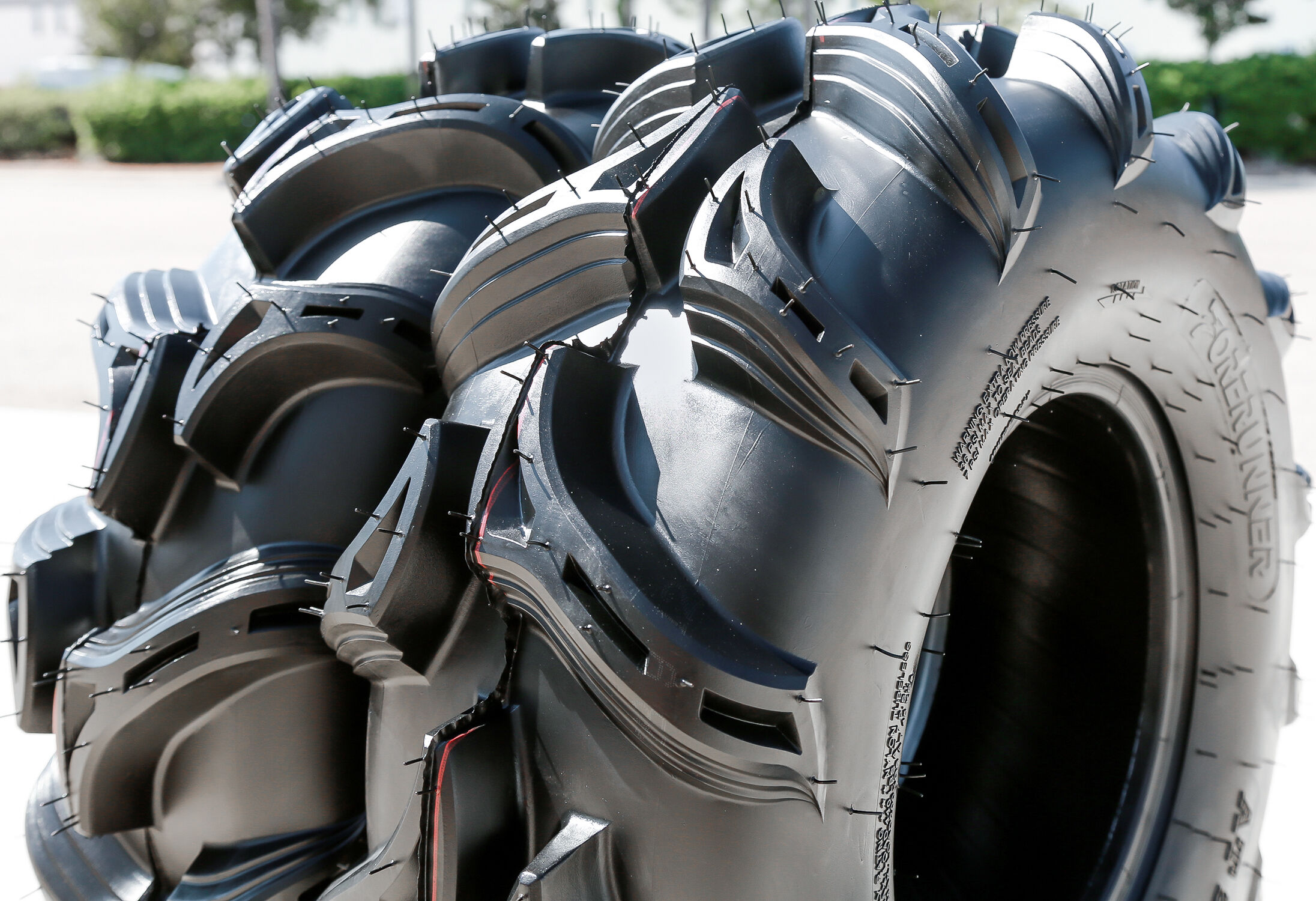 Set Of 4 Forerunner Vulcan 28X9.00-12 52F 6 Ply