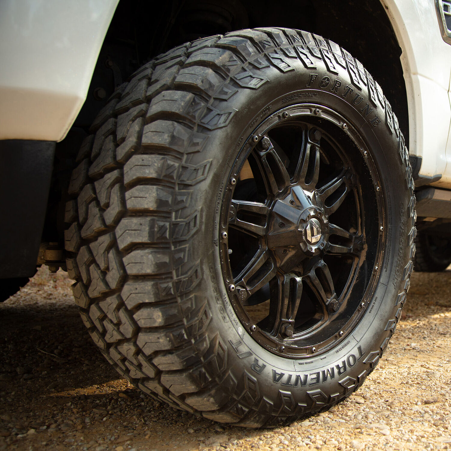 Fortune Tormenta R/T FSR309 (3 Ply Sidewall) LT 37X12.50R17 121Q E (10 Ply) RT Rugged Terrain Tire