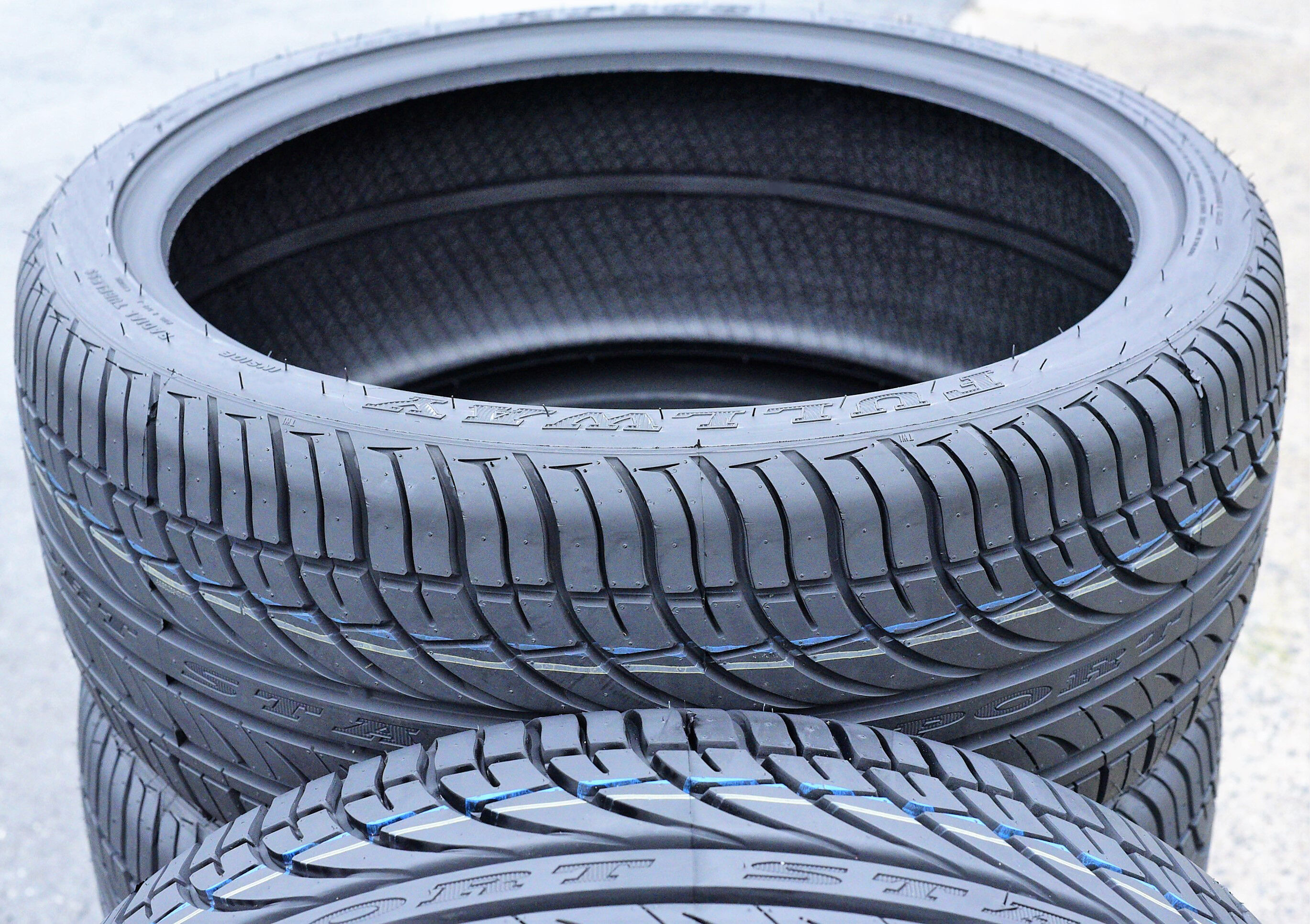Fullway HP108 245/45R20 ZR 103W XL