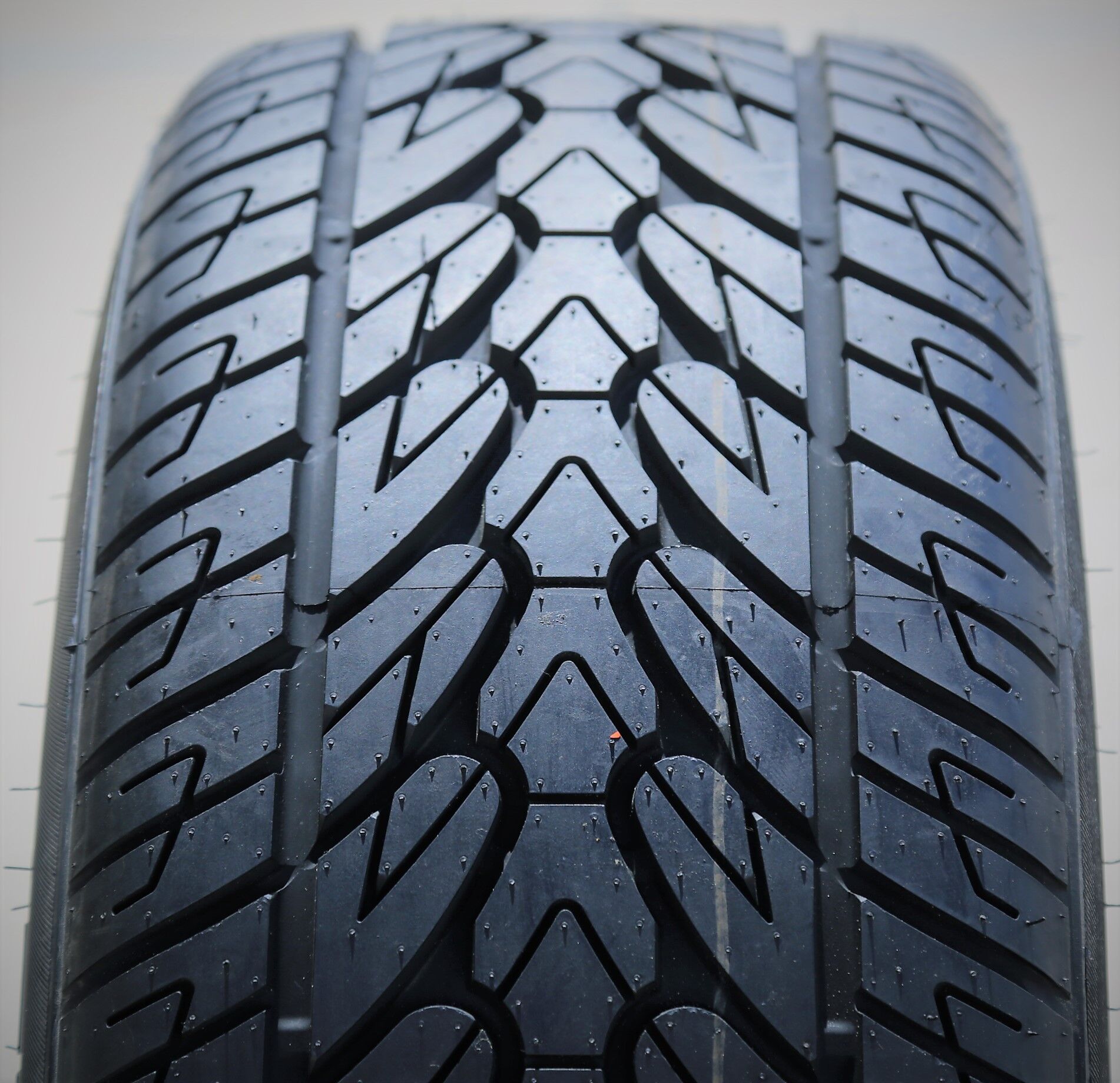 Fullway HS266 275/55R20 117H XL