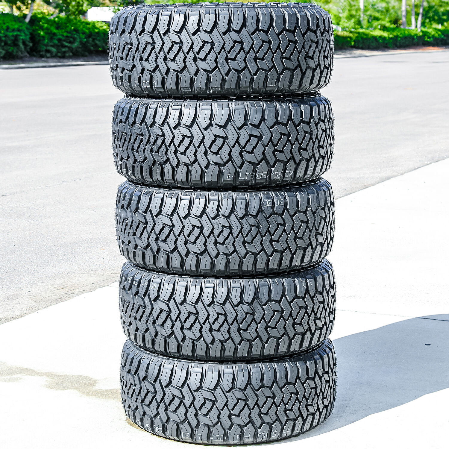 Set Of 4 Fury Country Hunter R/T LT 37X13.50R20 127Q E (10 Ply)