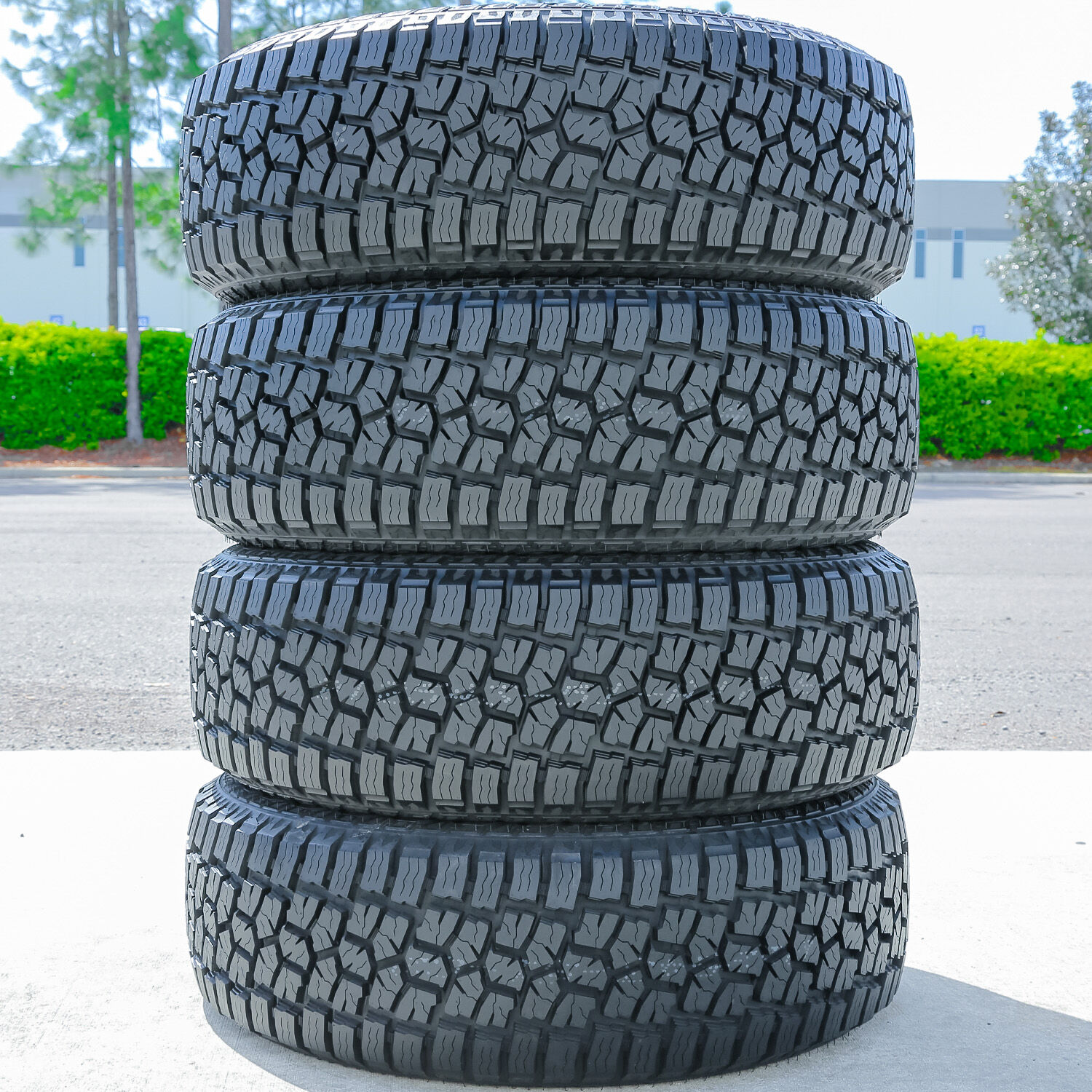 Goodride Terra Legend SL379 LT 275/65R20 126/123S E (10 Ply)