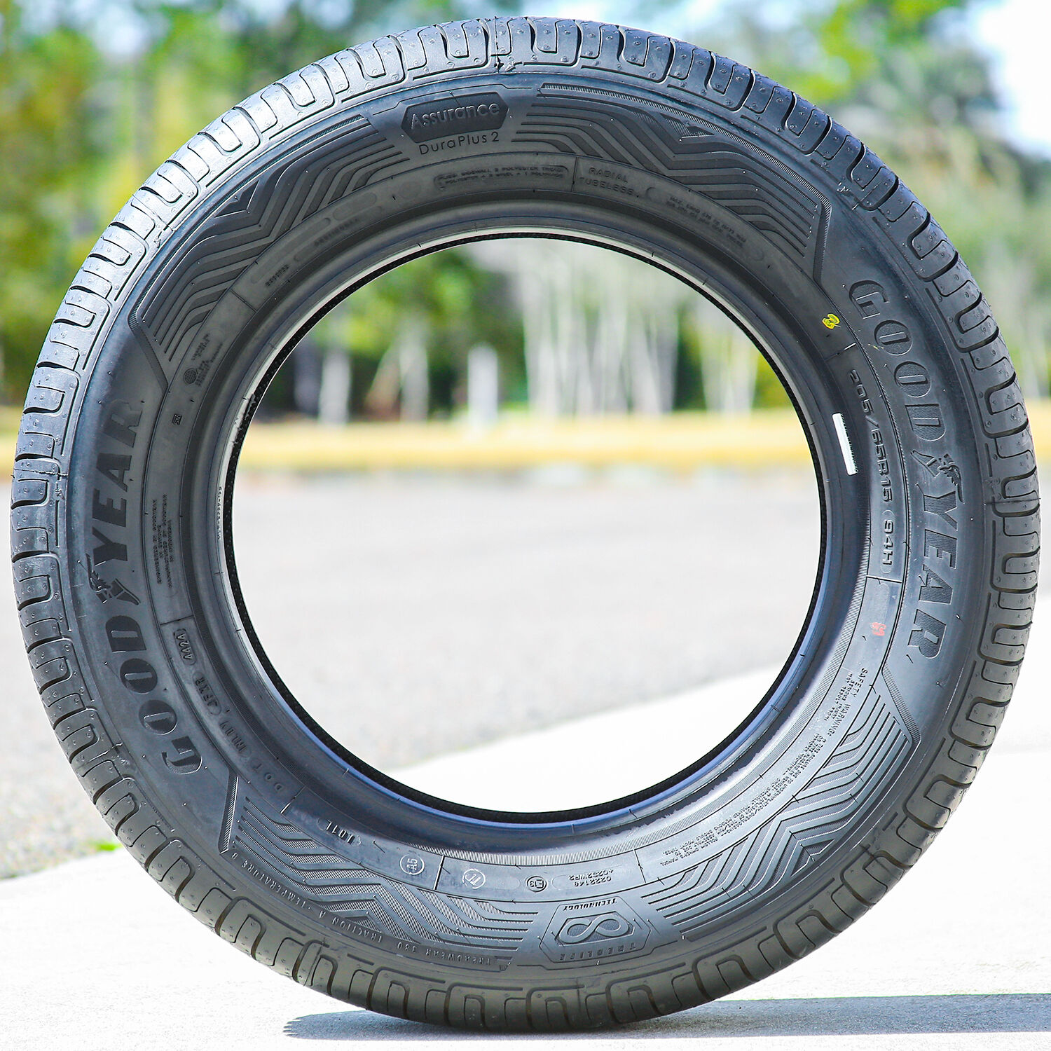 Set of 4 Goodyear Assurance DuraPlus 2 205/65R15 94H