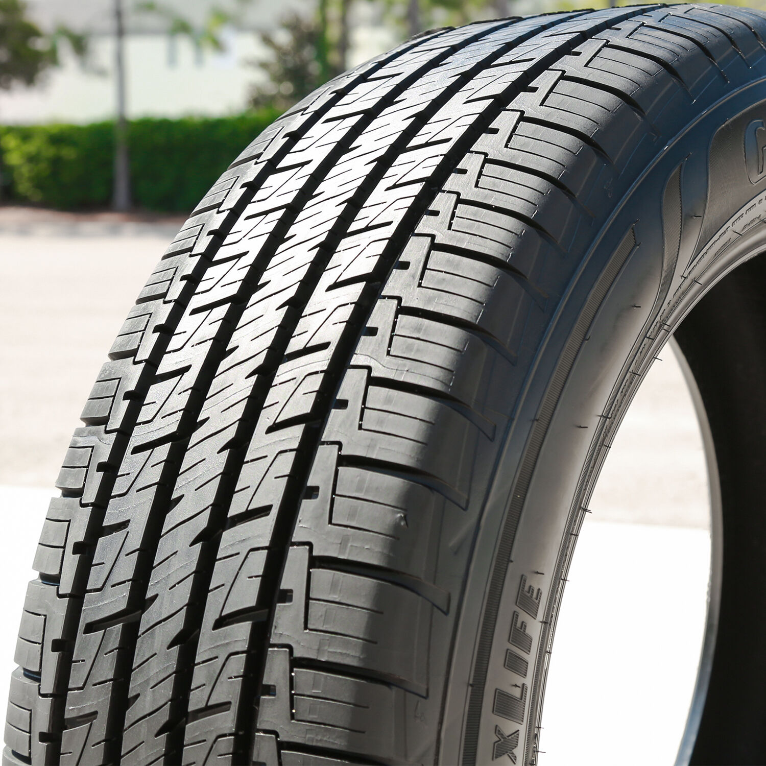 Goodyear Assurance MaxLife 215/55R16 97H XL