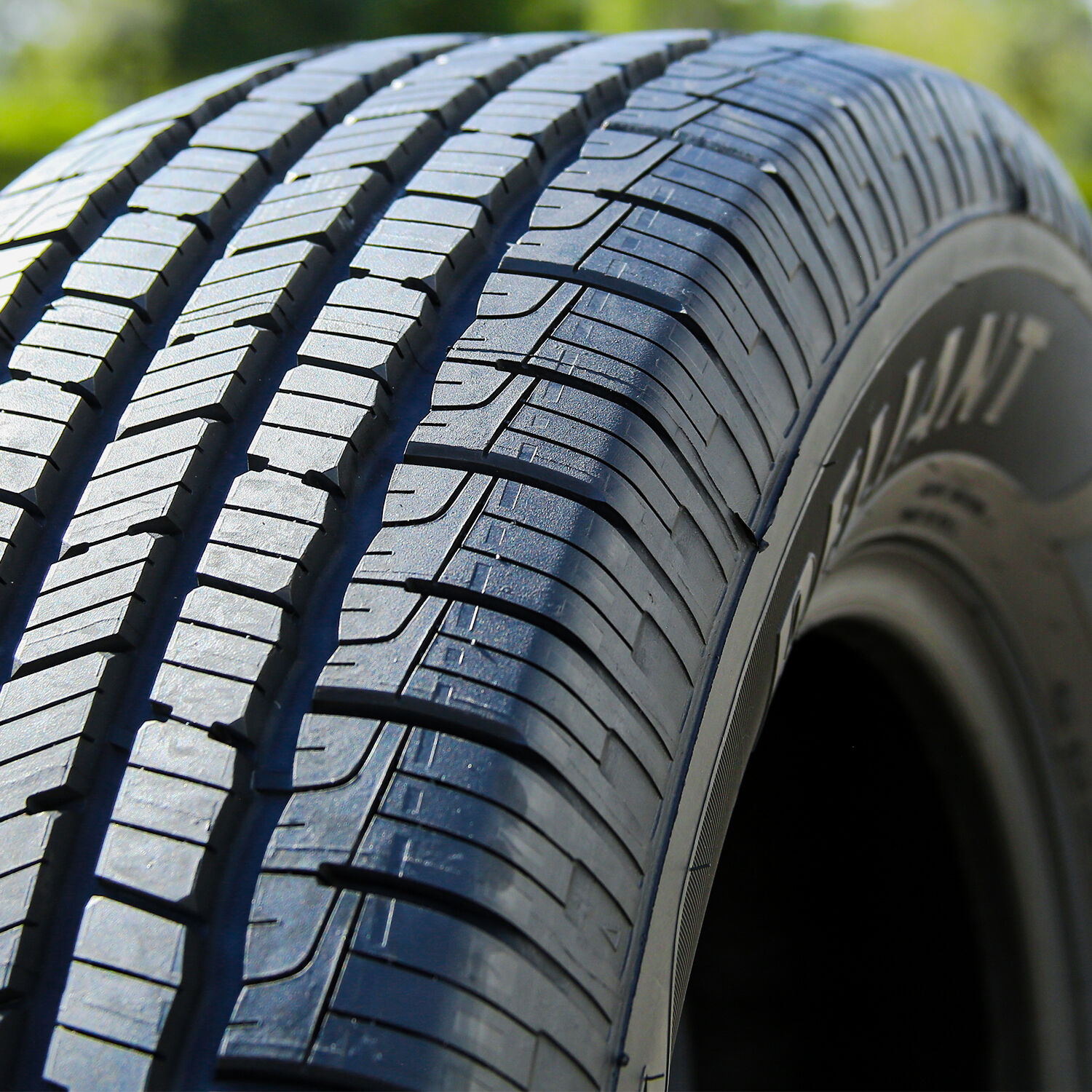 Goodyear Reliant All-Season 235/65R16 103H
