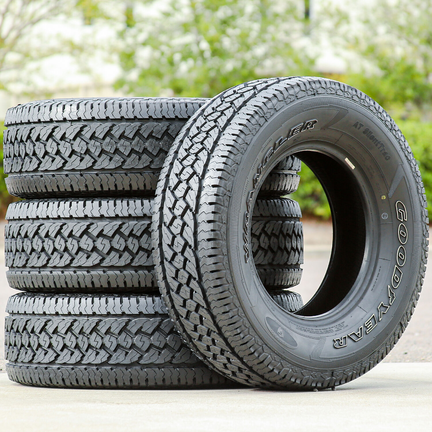 Goodyear Wrangler AT SilentTrac (DuraWall) 225/65R17 102T