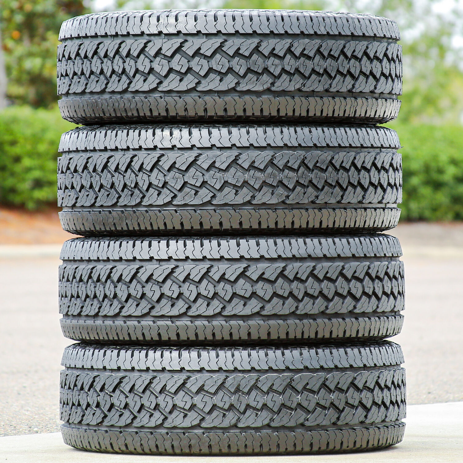 Goodyear Wrangler AT SilentTrac (DuraWall) 225/65R17 102T