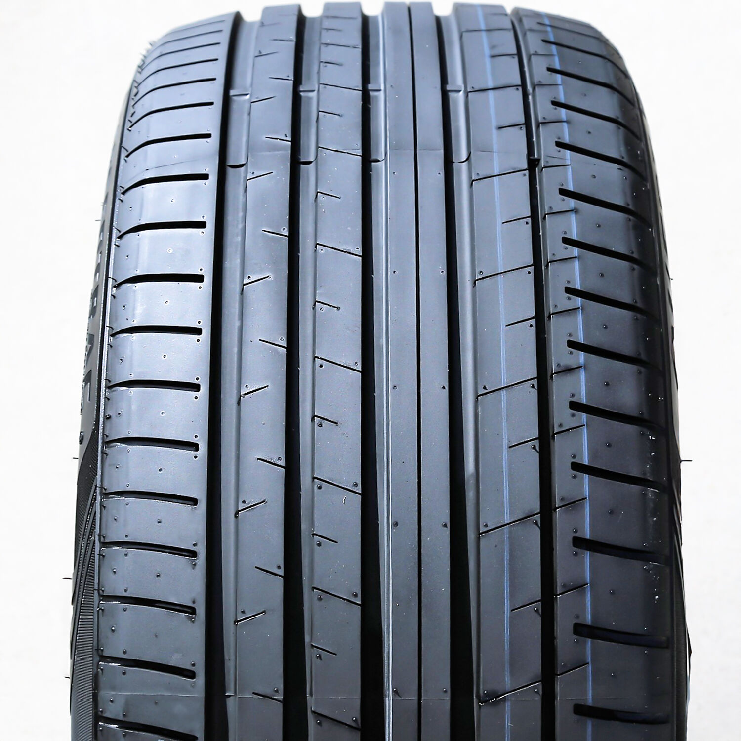 Greentrac Quest-X 245/55R19 ZR 103W