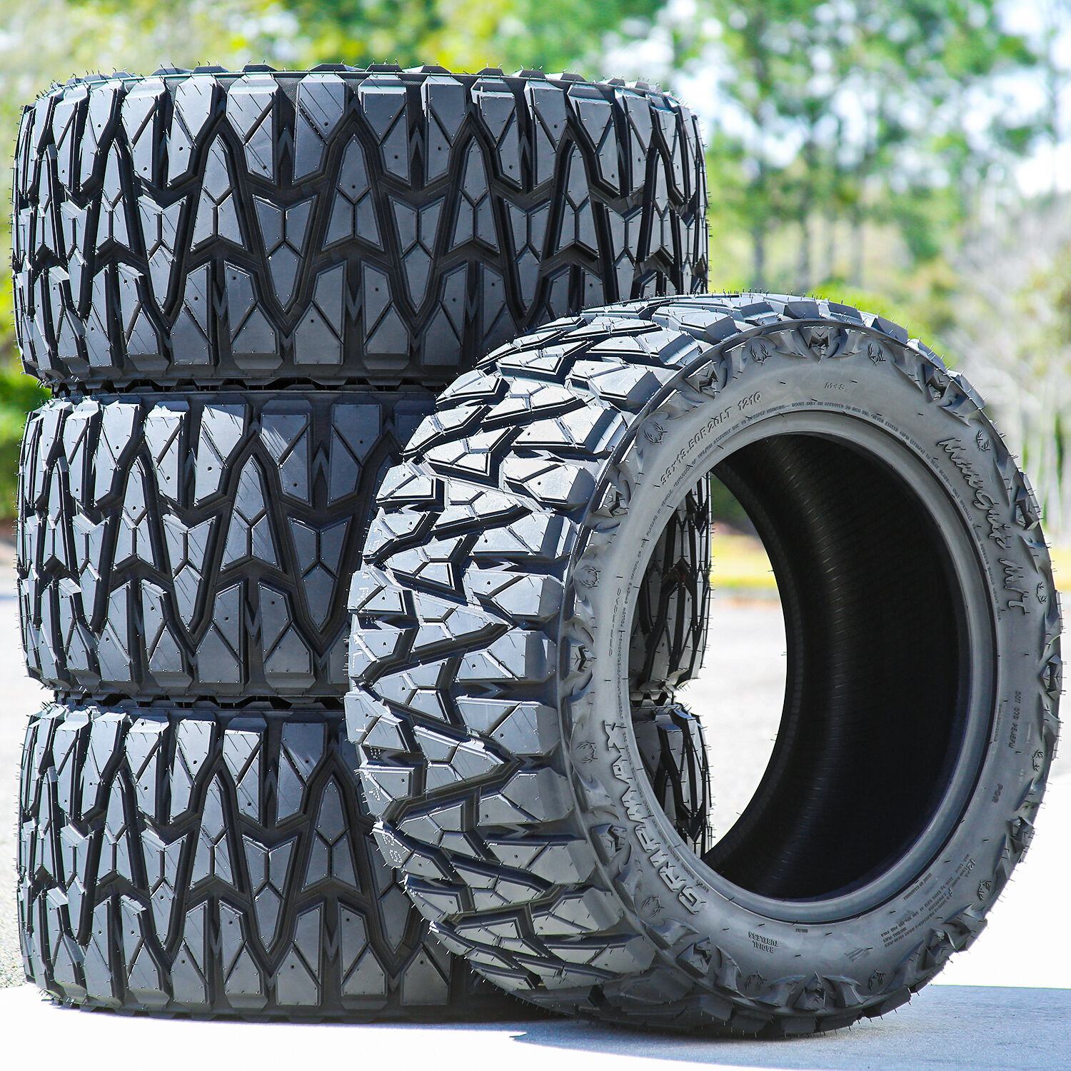 Gripmax MaxGrip M/T (3 Ply Sidewall) LT 33X13.50R20 121Q F (12 Ply)