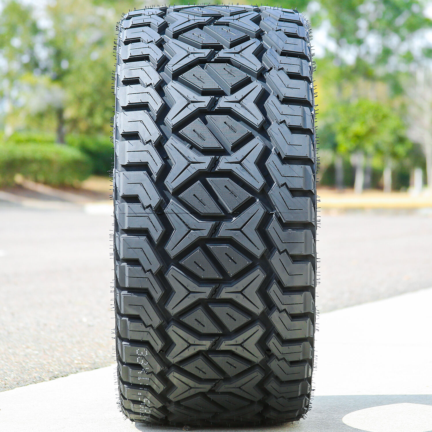 Gripmax MaxGrip R/T+ (3 Ply Sidewall) LT 33X13.50R24 113Q F (12 Ply)