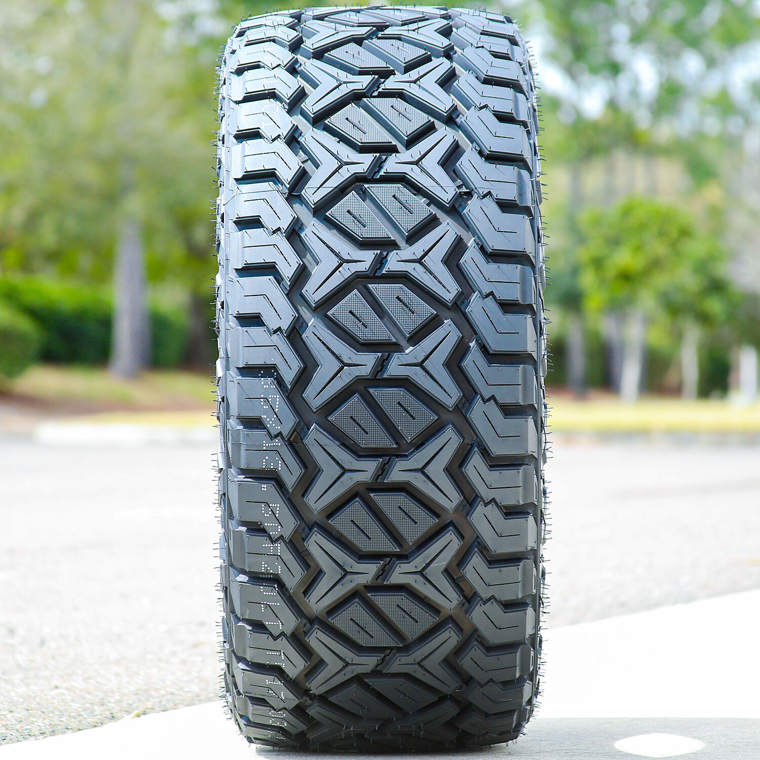 Gripmax MaxGrip R/T+ (3 Ply Sidewall) LT 35X13.50R20 126Q F (12 Ply)