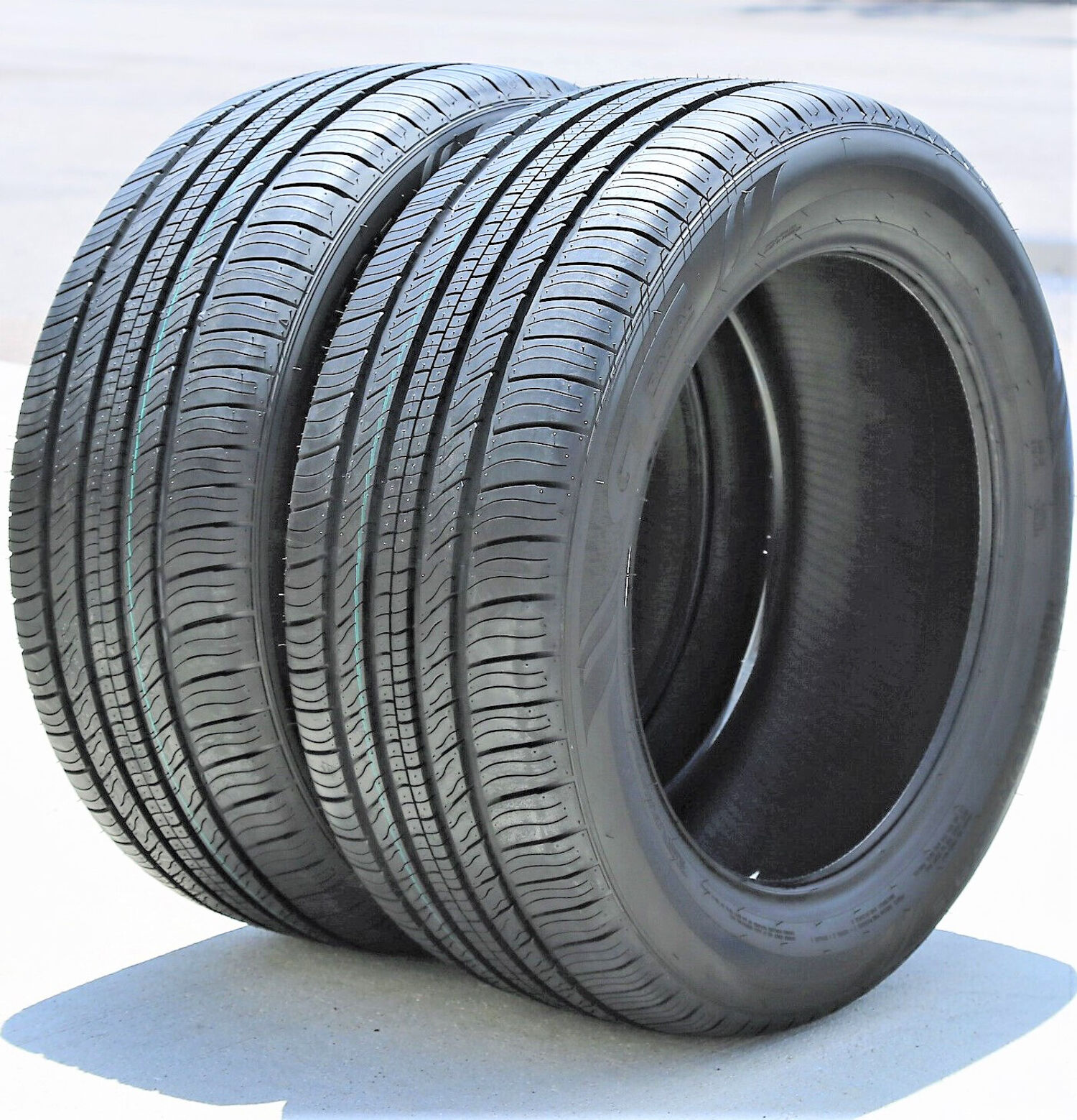 GT Radial Champiro Touring A/S 245/45R20 99V