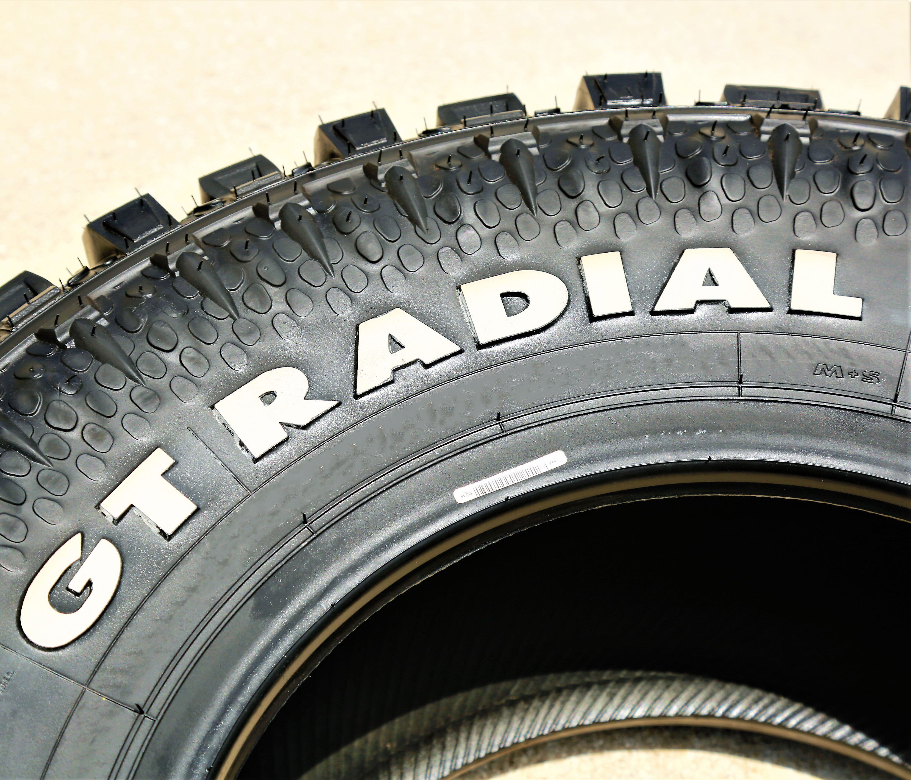 GT Radial Savero Komodo M/T Plus LT 33X12.50R15 108Q C (6 Ply)