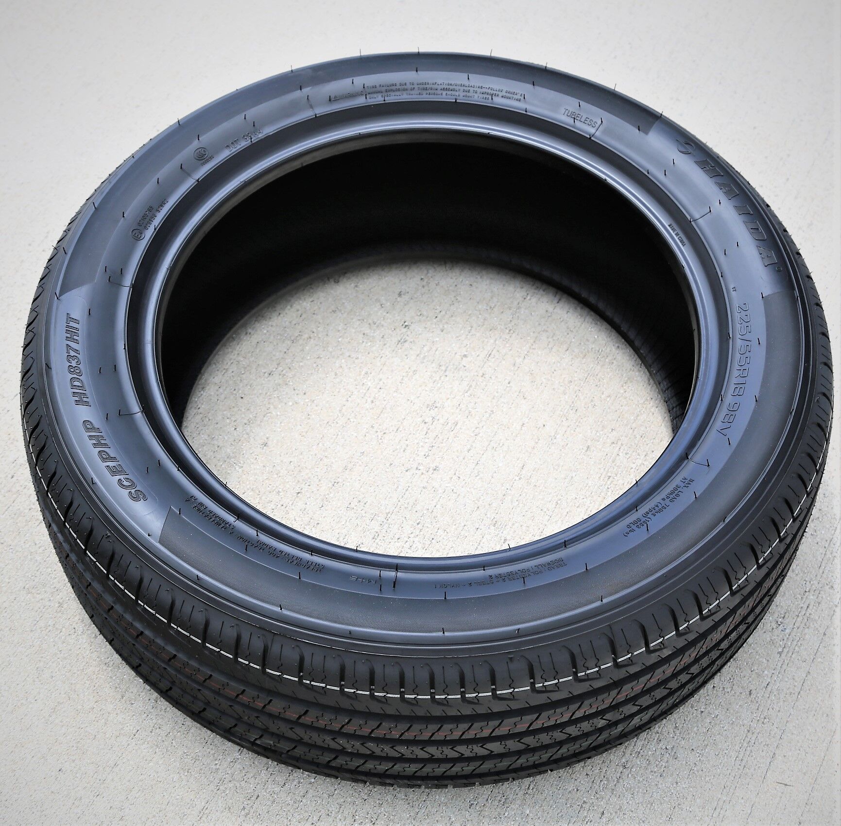 Haida SCEPHP HD837 H/T 225/55R18 98V