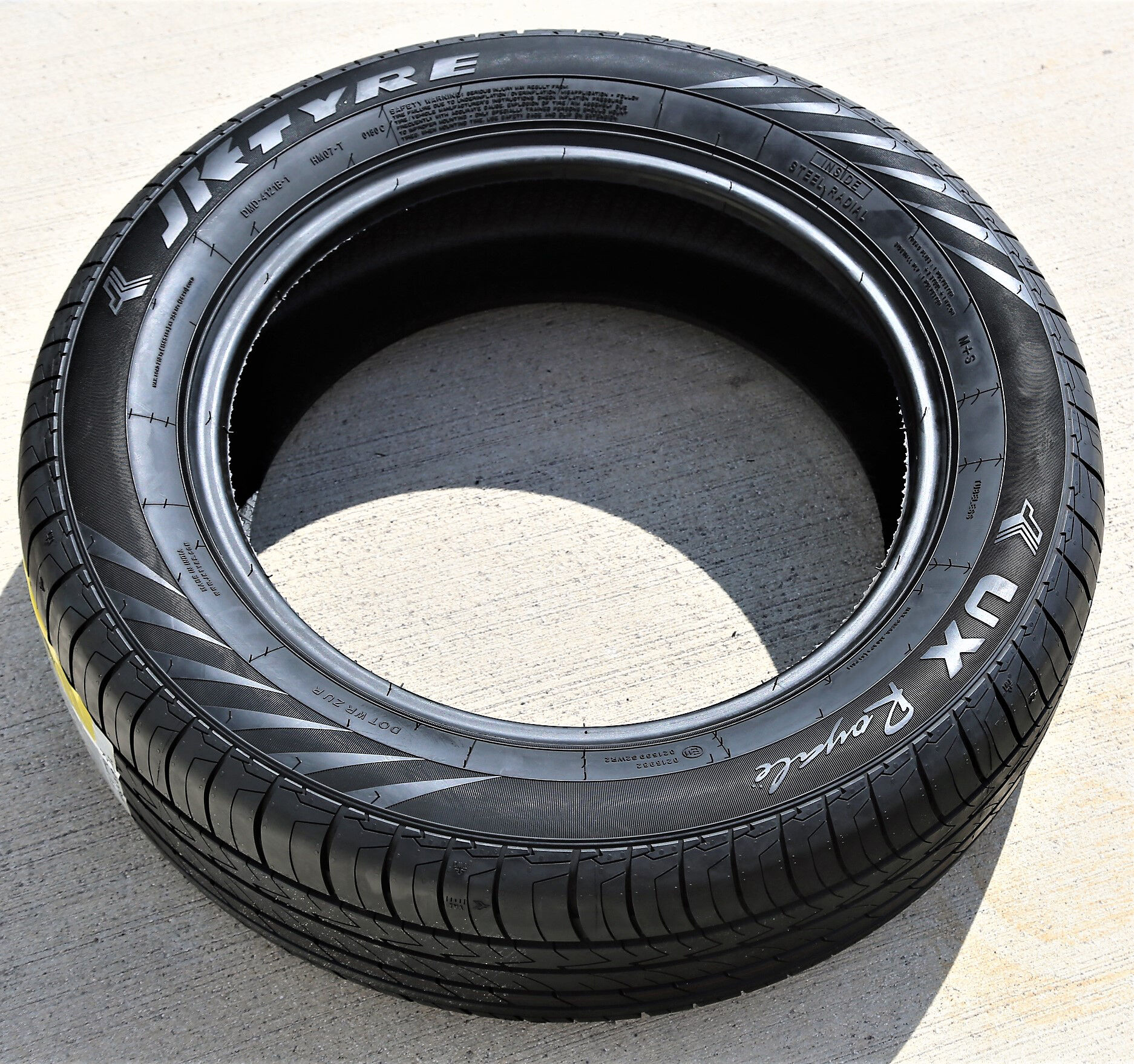 JK Tyre UX Royale Maxx