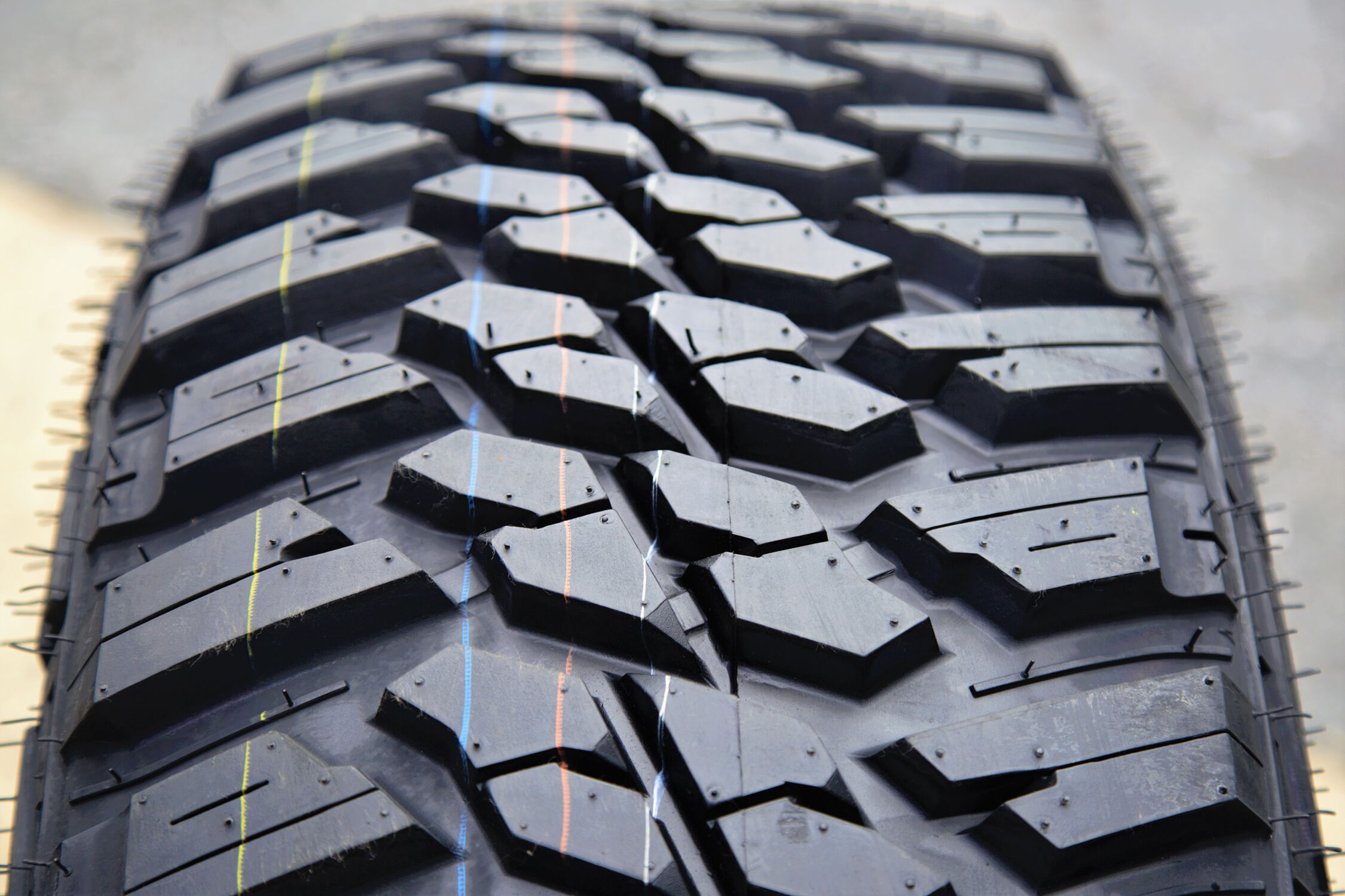 Kanati Mud Hog M/T LT 37X12.50R20 126Q E (10 Ply)