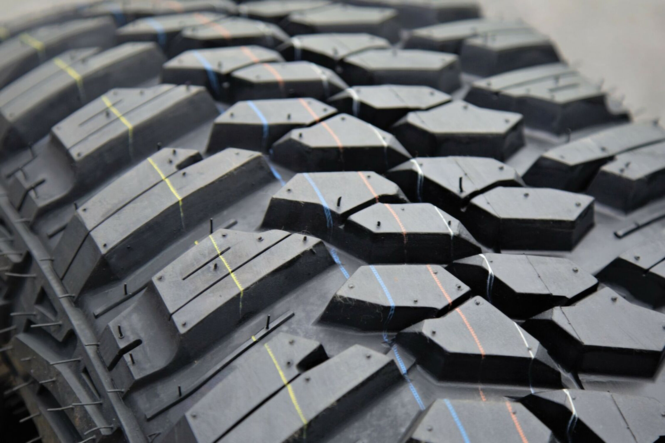 Kanati Mud Hog M/T LT 37X12.50R20 126Q E (10 Ply)