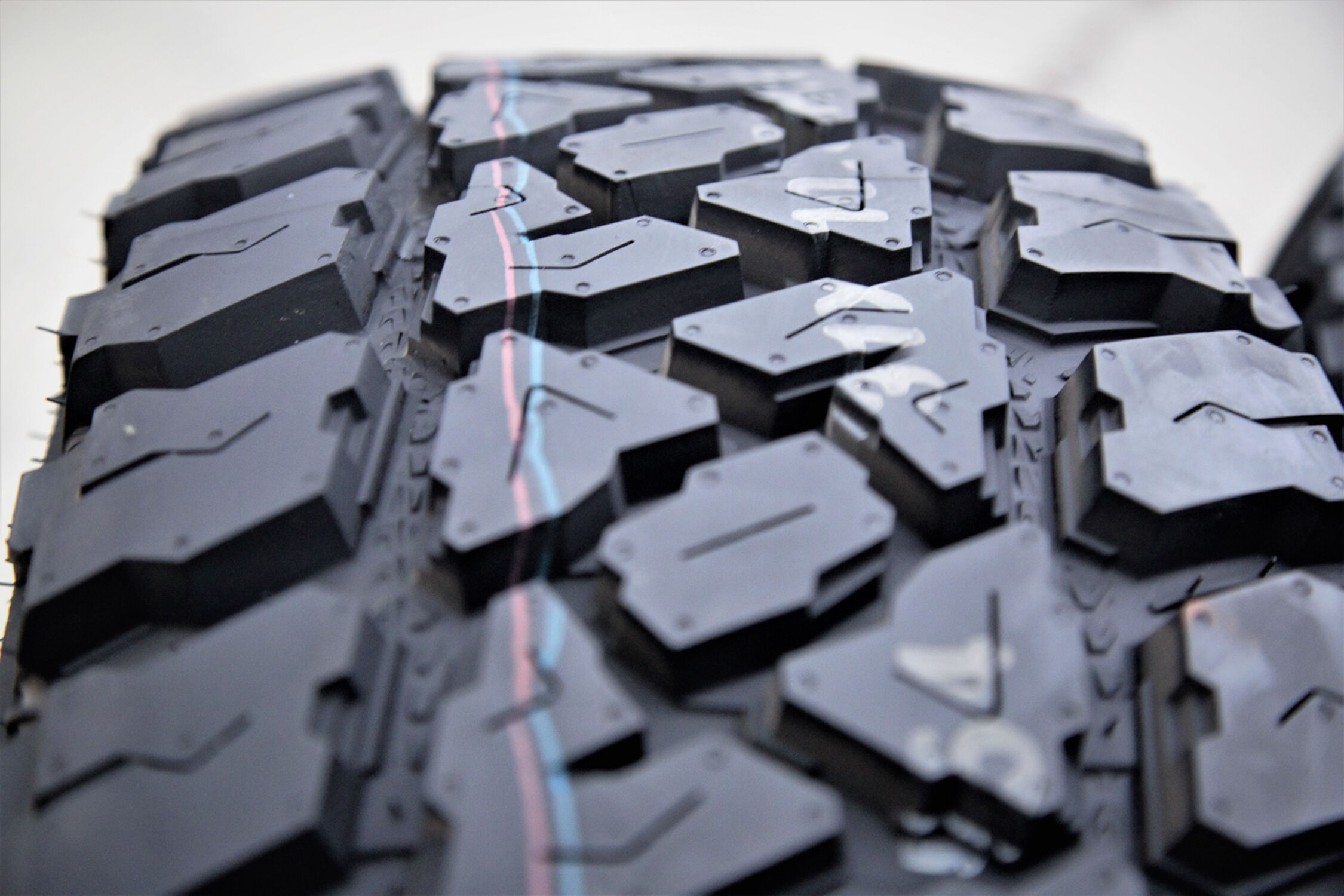 Set Of 4 Kumho Road Venture MT51 LT 245/75R16 120/116Q E (10 Ply)