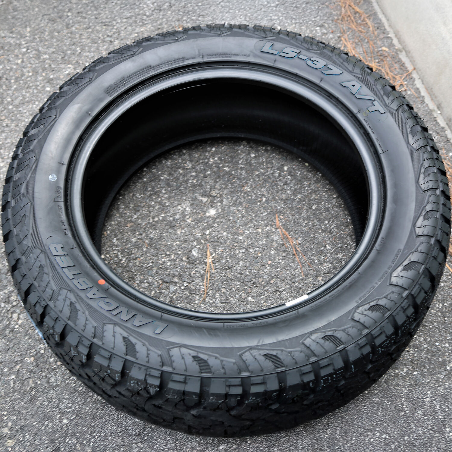 Lancaster LS-37 A/T LT 33X12.50R15 108S C (6 Ply)