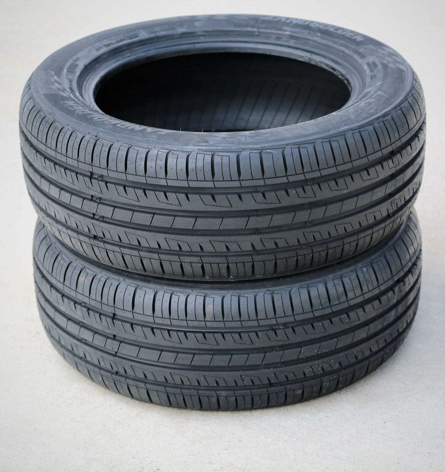 Landgolden LG17 215/60R16 95V