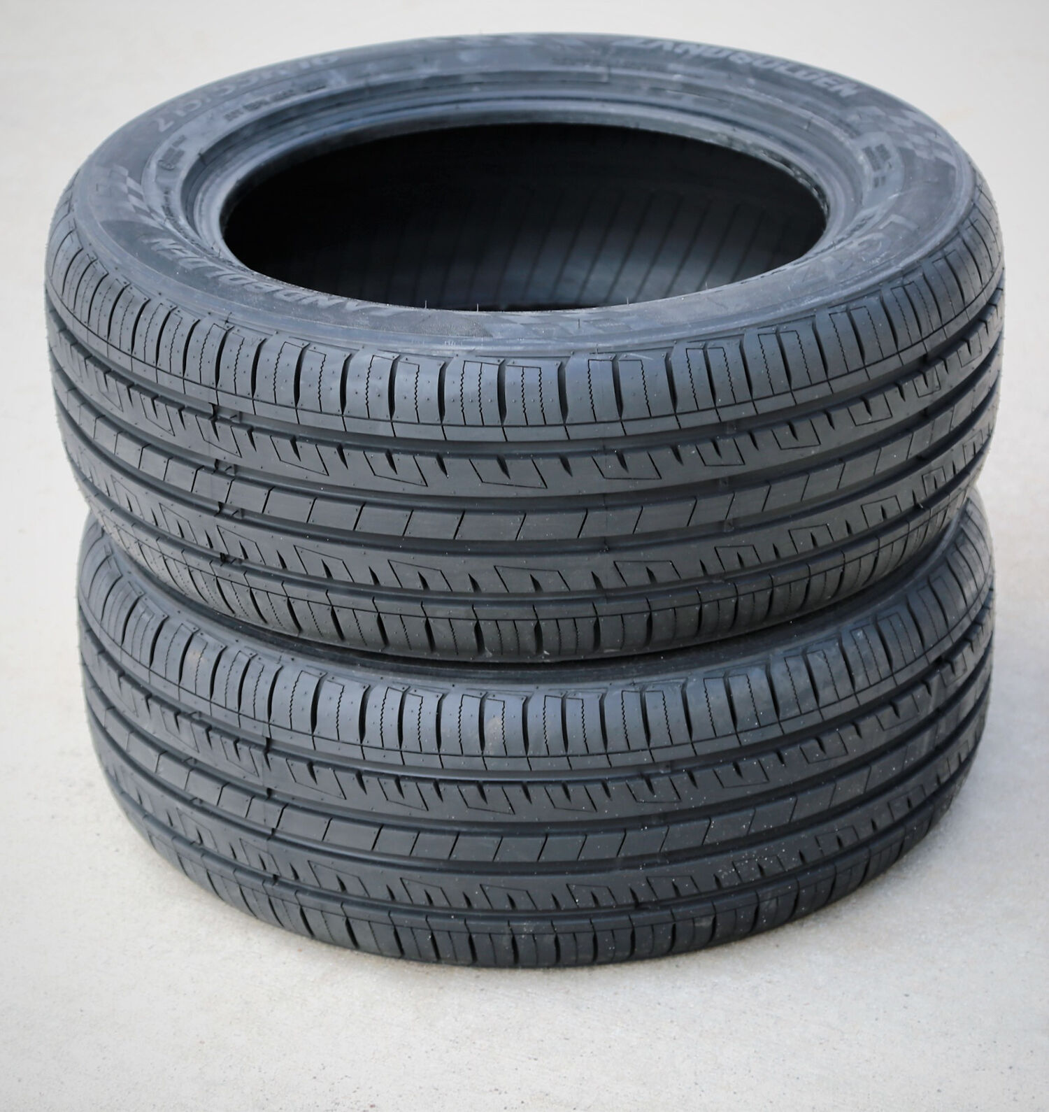 Landgolden LG17 215/55R16 97V XL