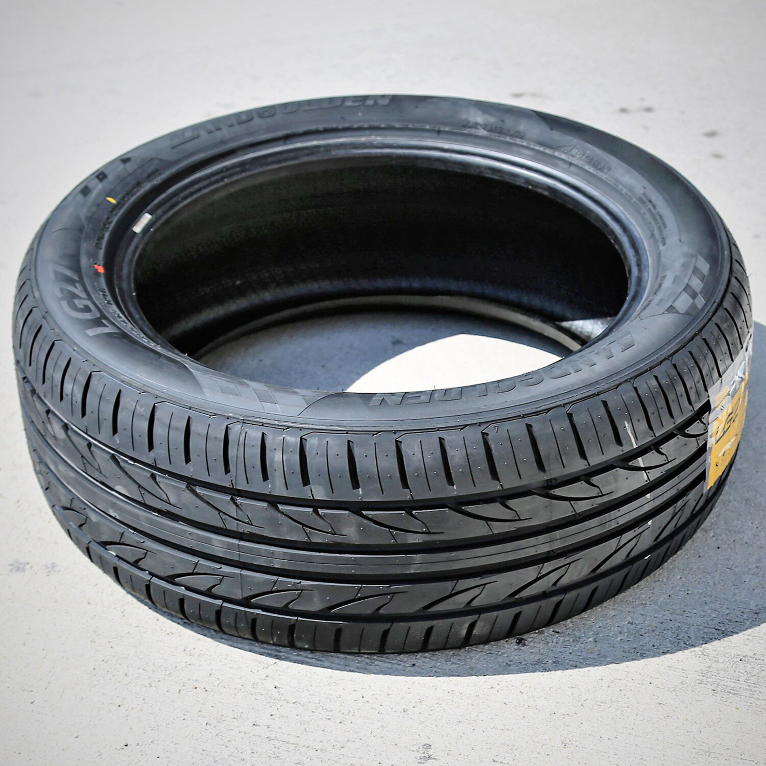 Landgolden LG27 235/45R17 ZR 97W XL