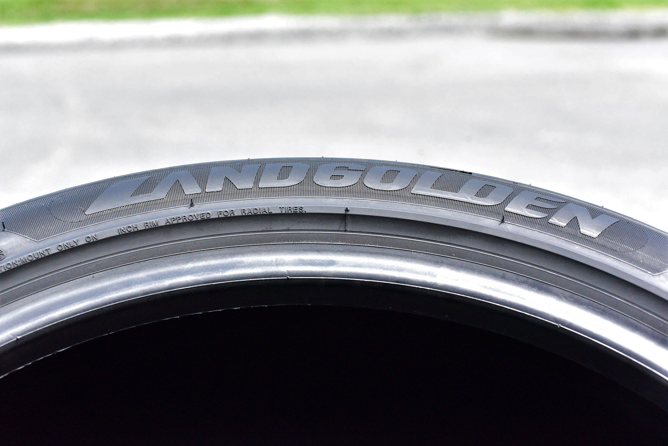 Landgolden LG27 285/35R18 ZR 101W XL