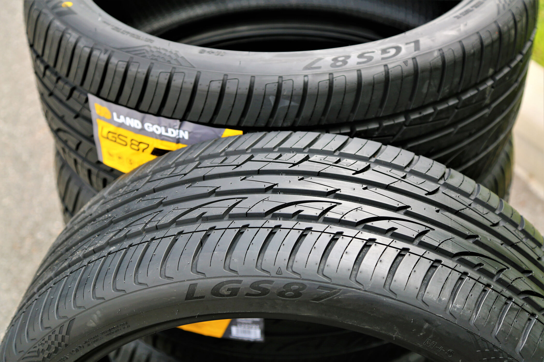 Landgolden LGS87 275/55R20 ZR 117W XL