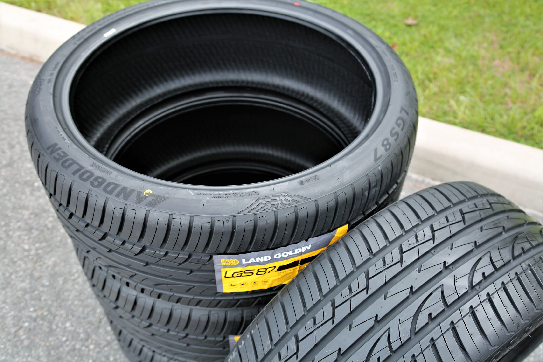 Landgolden LGS87 275/55R20 ZR 117W XL