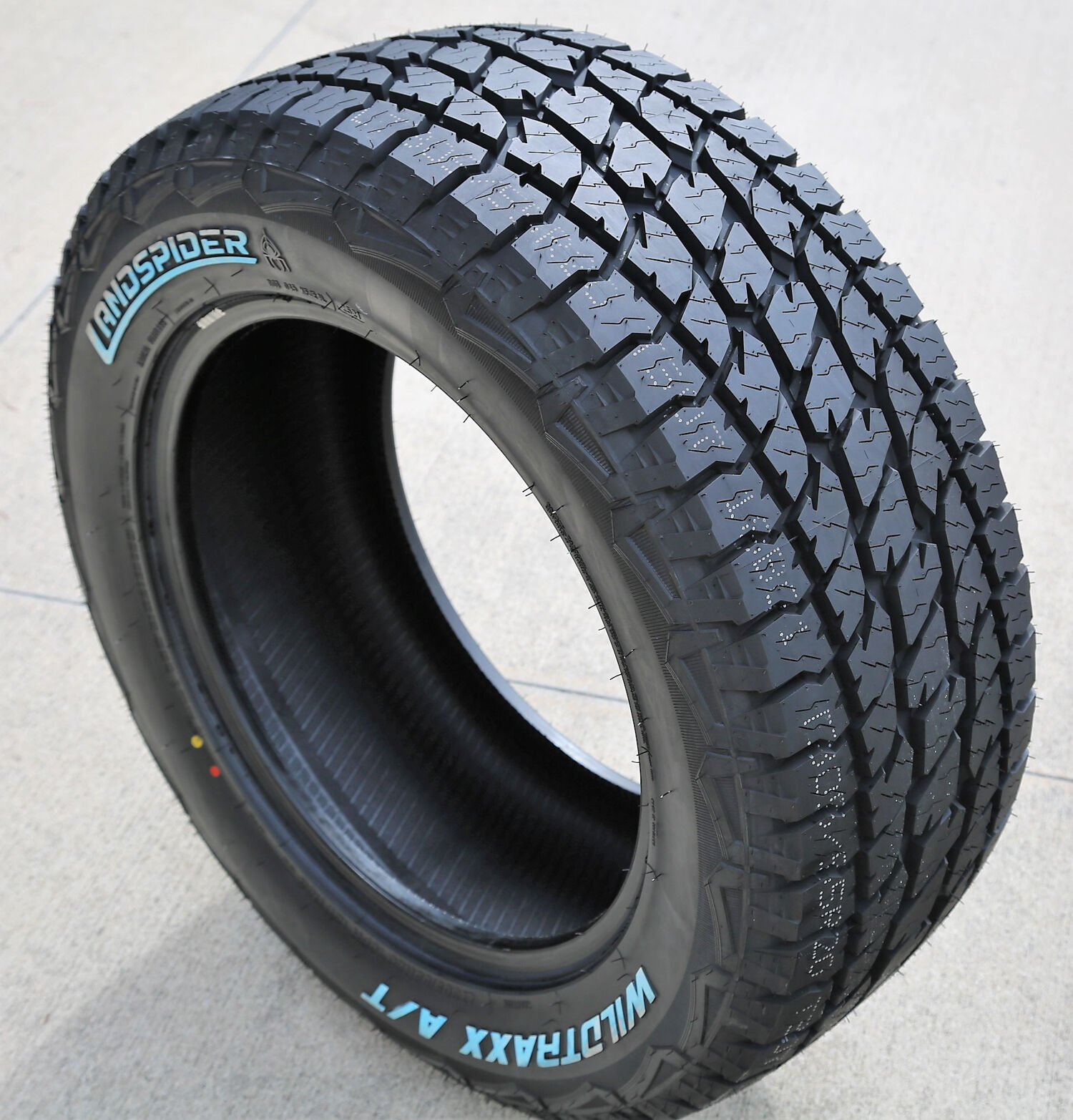 Landspider Wildtraxx A/T LT 305/55R20 121/118S E (10 Ply)