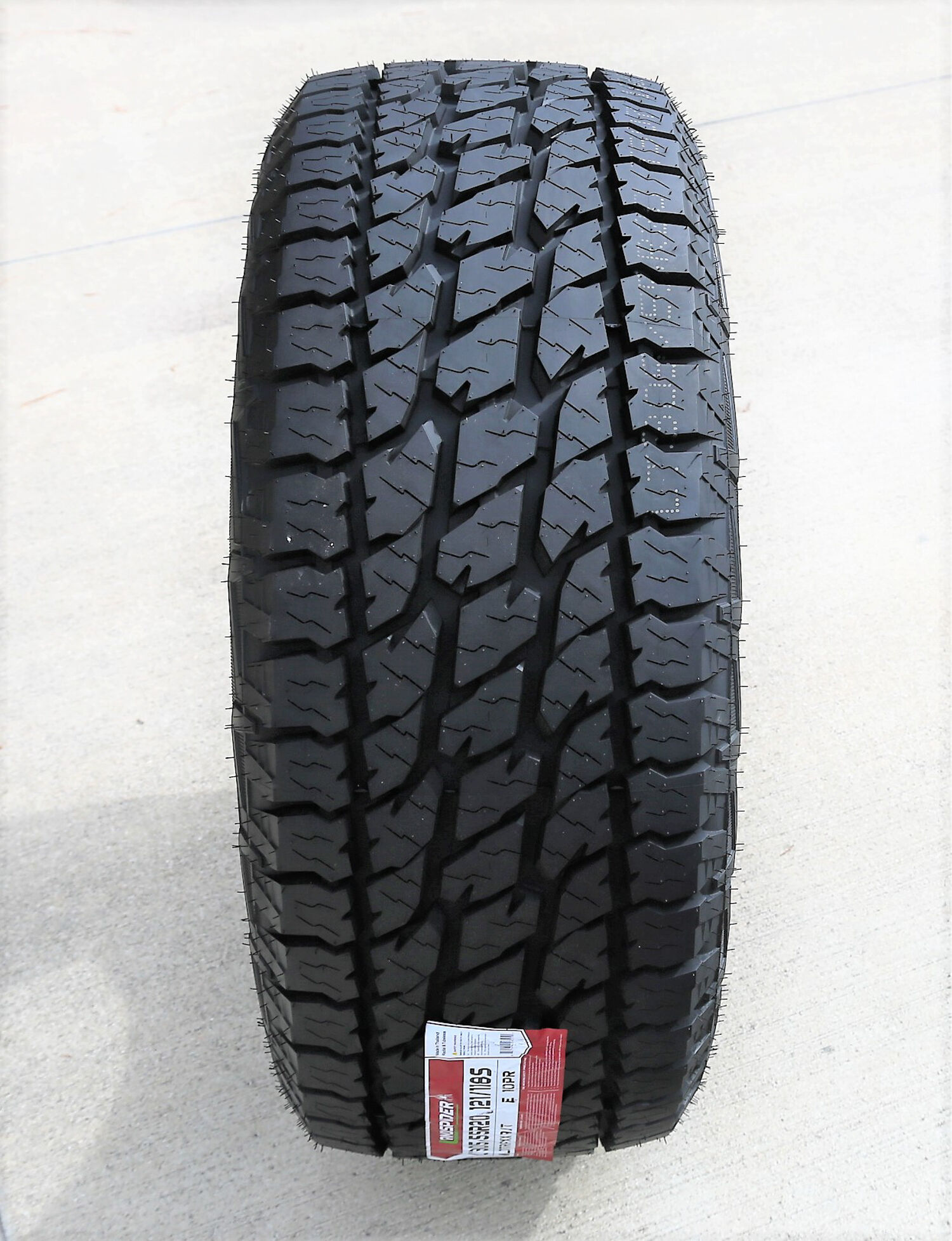 Landspider Wildtraxx A/T LT 305/55R20 121/118S E (10 Ply)