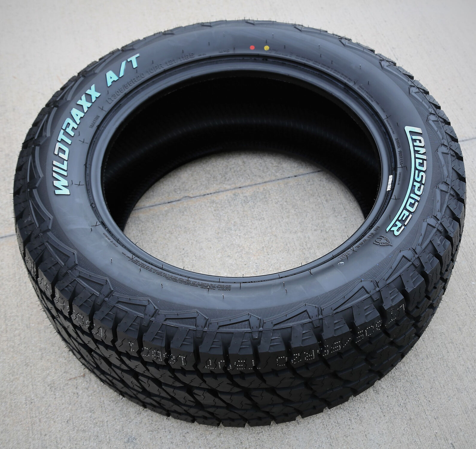 Landspider Wildtraxx A/T LT 305/55R20 121/118S E (10 Ply)