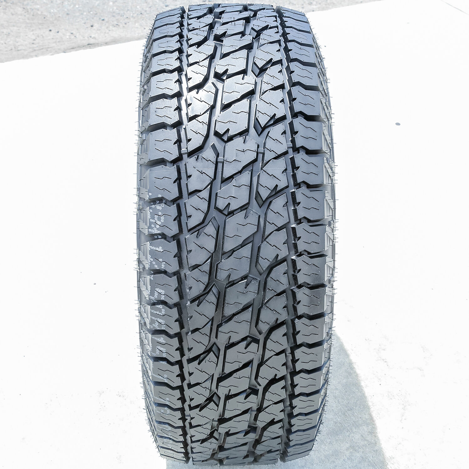 Landspider Wildtraxx A/T LT 33X12.50R15 108S C (6 Ply)