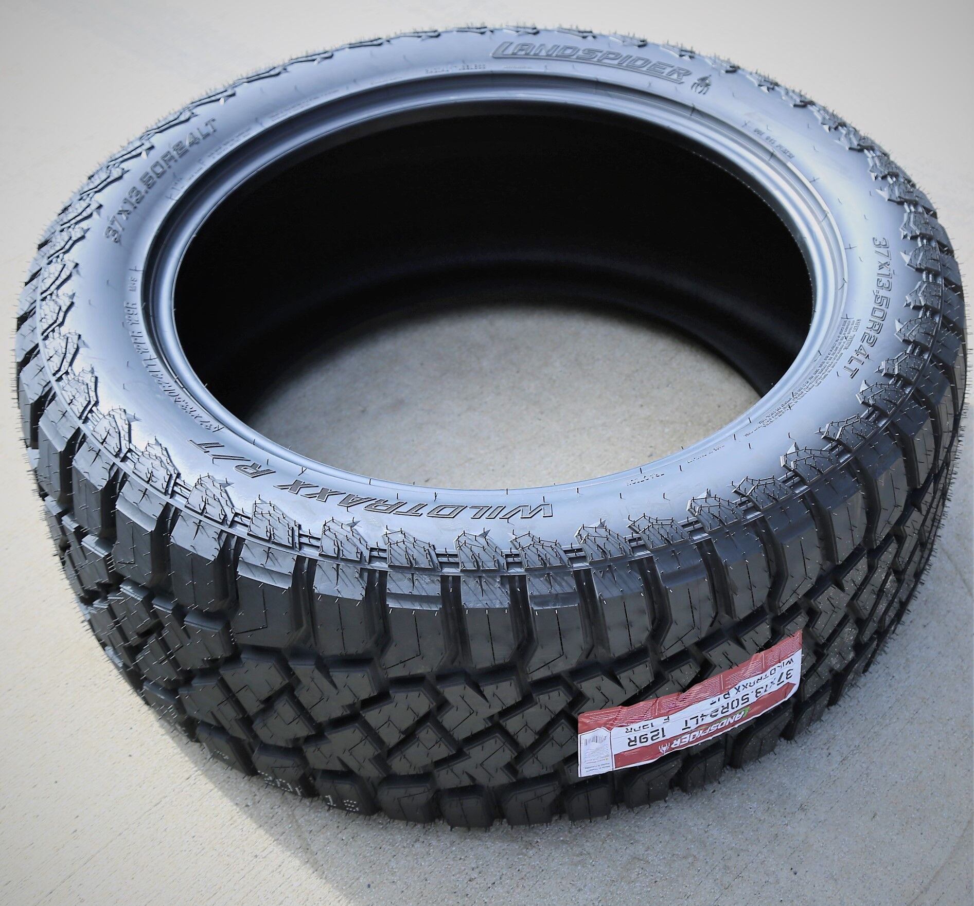 Landspider Wildtraxx R/T LT 37X13.50R24 129R F (12 Ply)