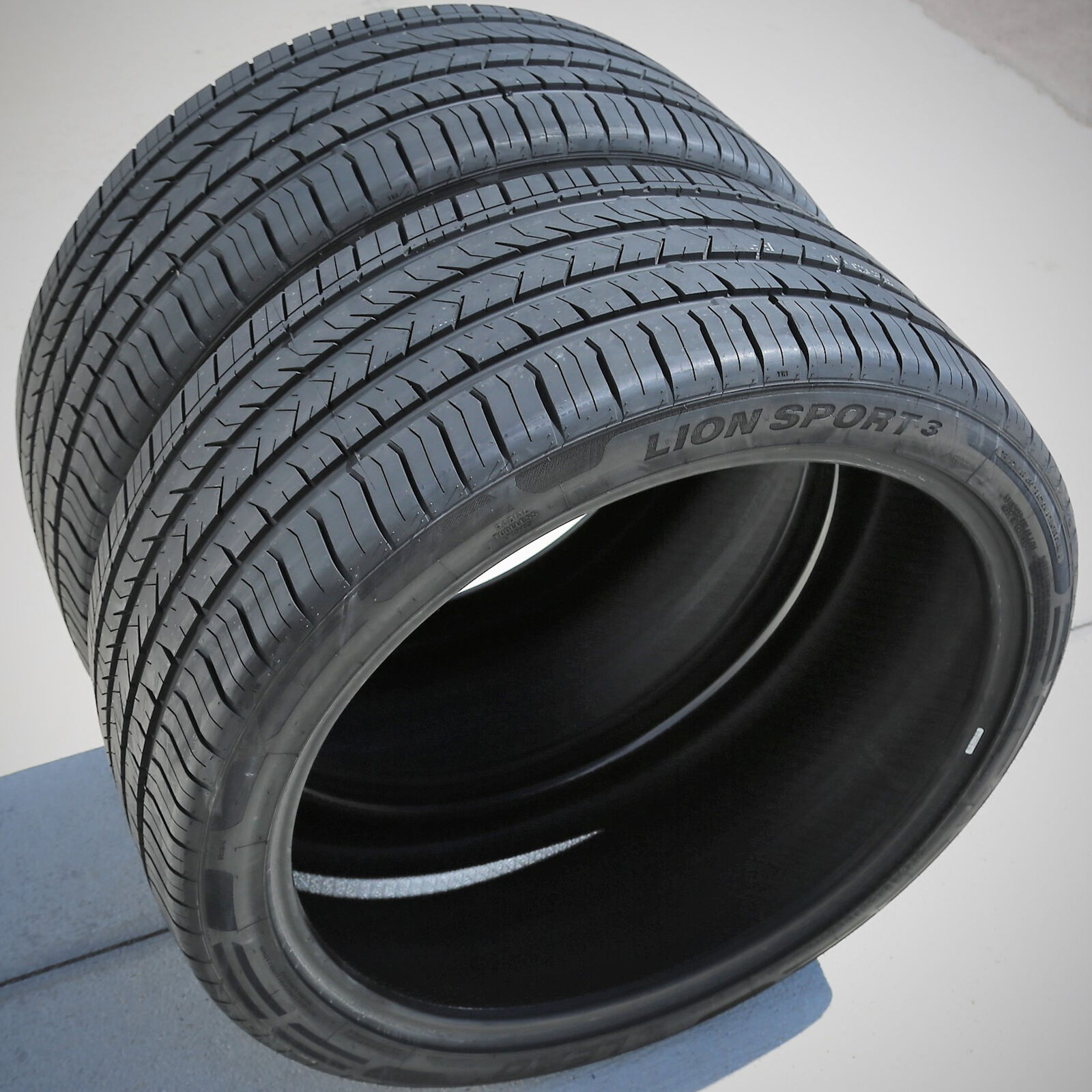 Leao Lion Sport 3 295/35R24 110V XL