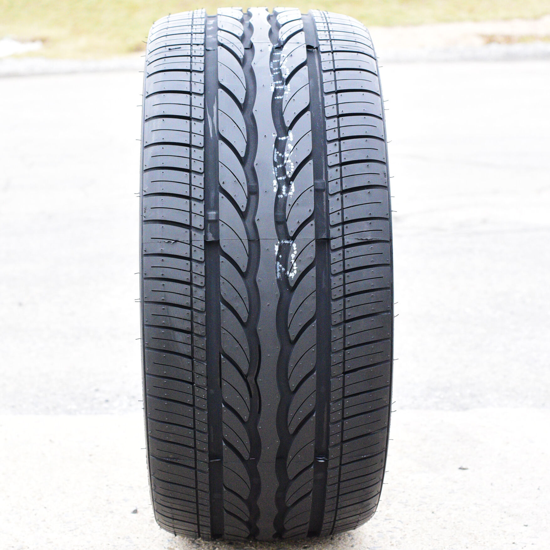 Leao Lion Sport 235/30R20 88Y XL