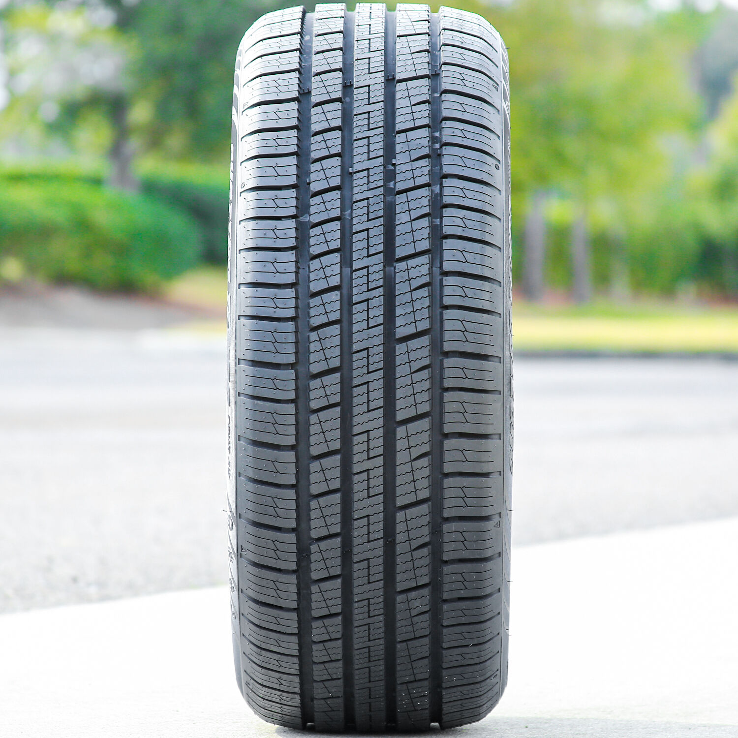 Lexani Quattro Tempo Tour AW 245/45R20 103V