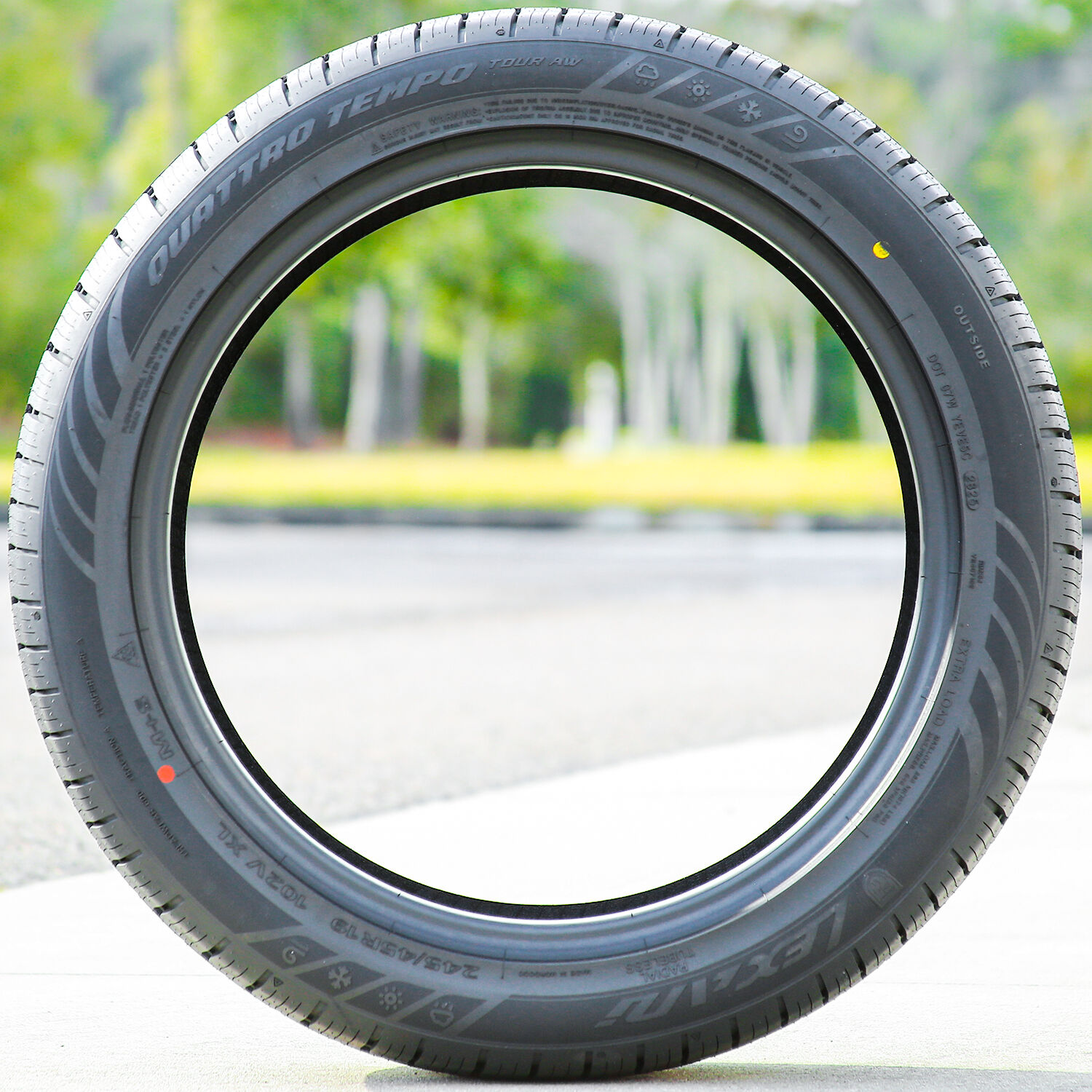 Lexani Quattro Tempo Tour AW 245/45R19 102V