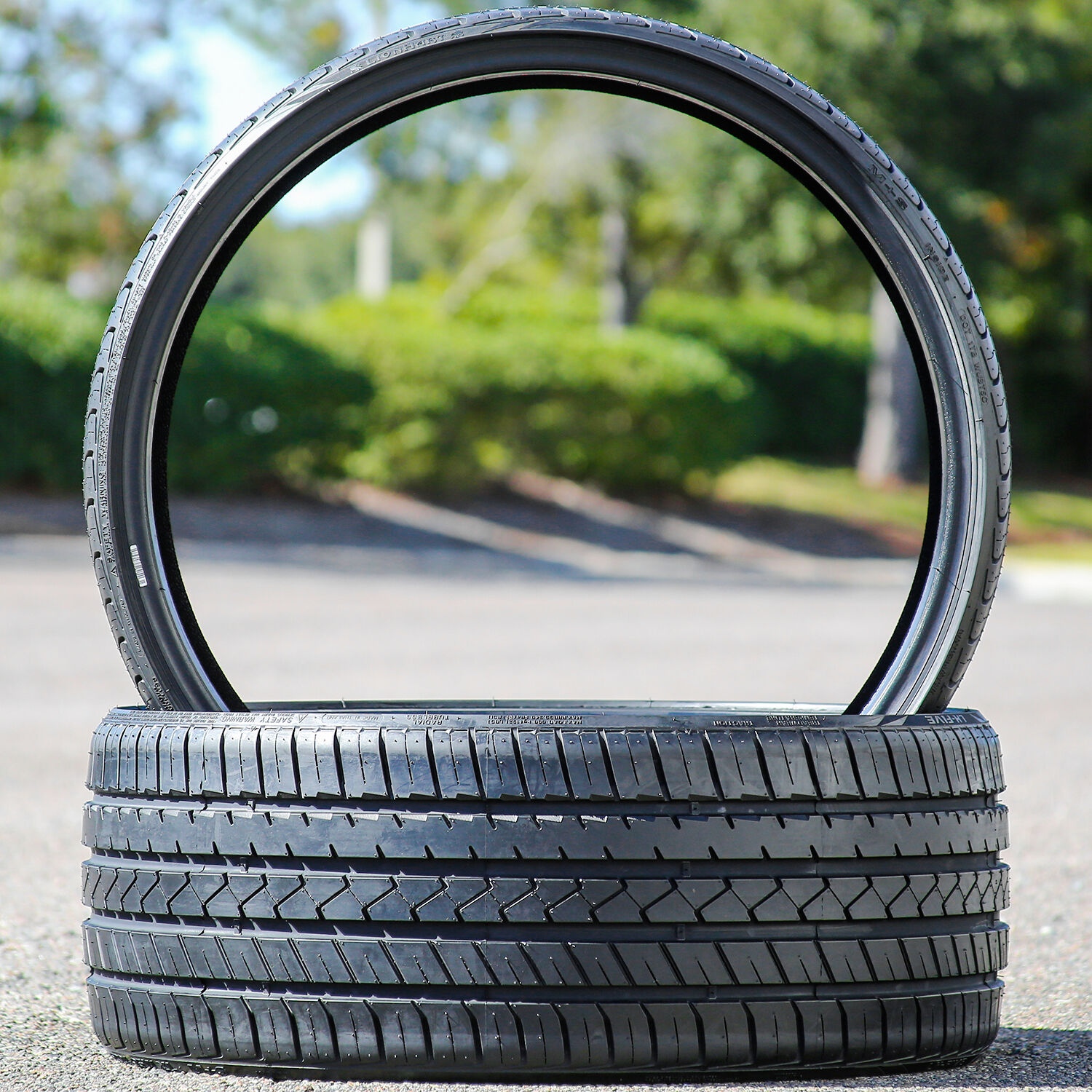 Set Of 4 Lionhart LH-FIVE 305/30R22 ZR 105Y XL