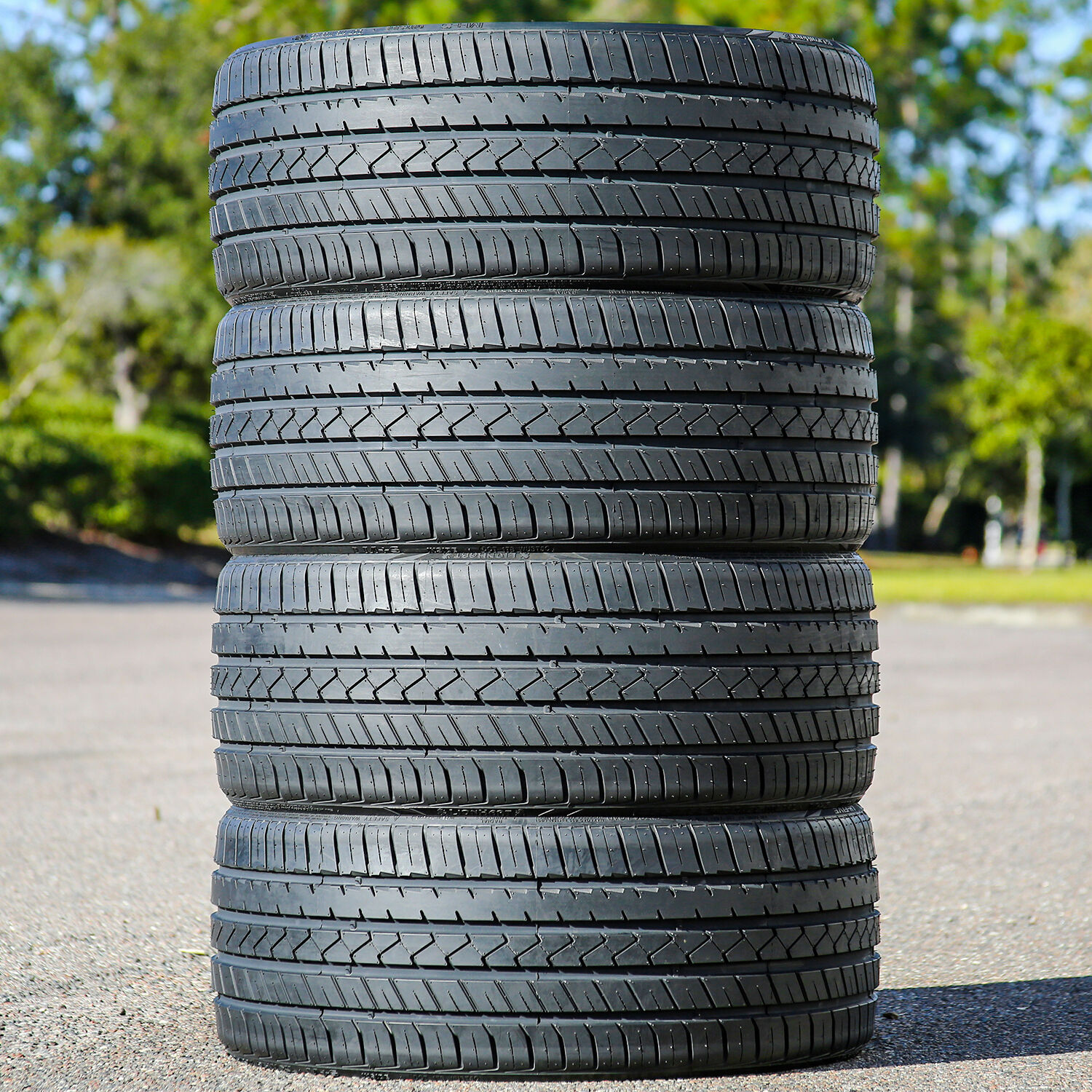 Set Of 4 Lionhart LH-FIVE 305/30R22 ZR 105Y XL