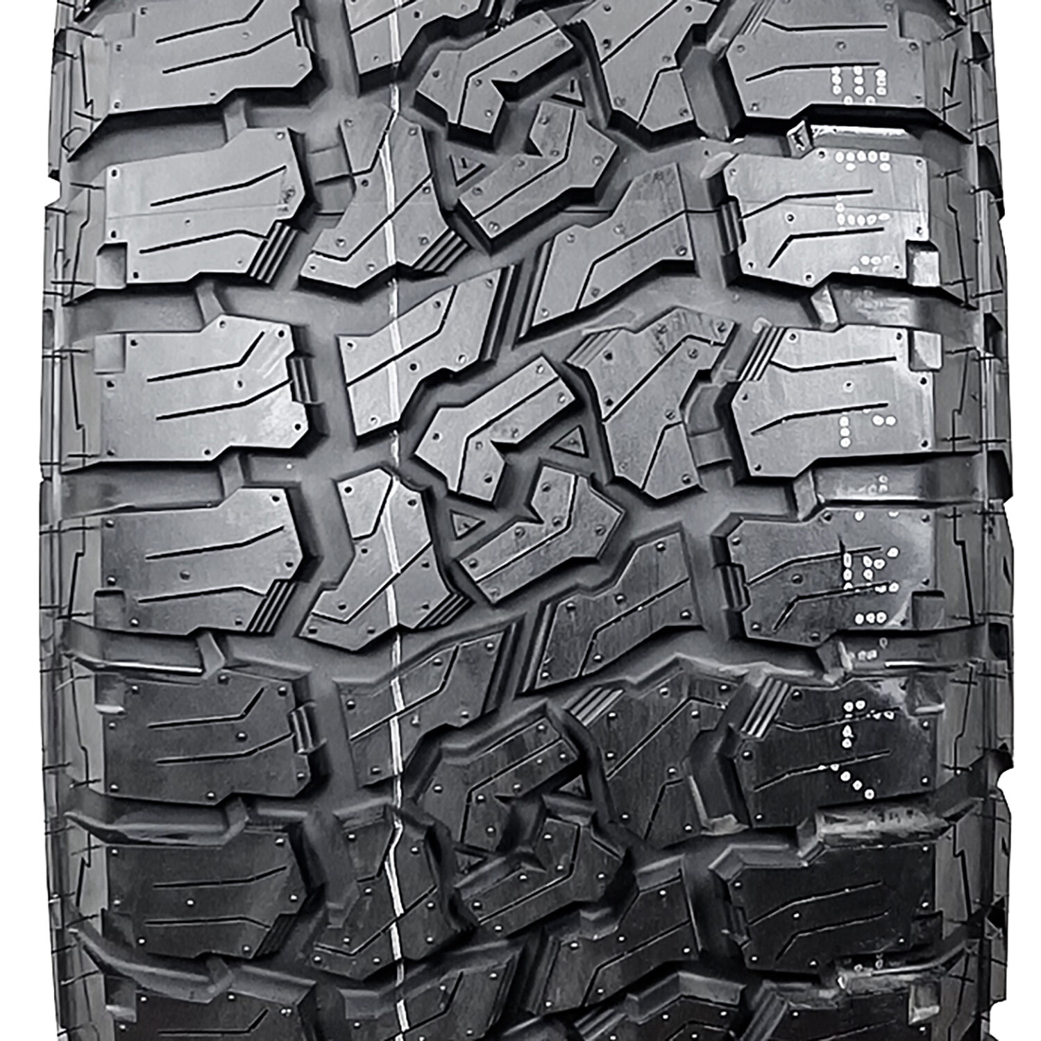 Mastertrack Badlands AT 265/70R16 112T
