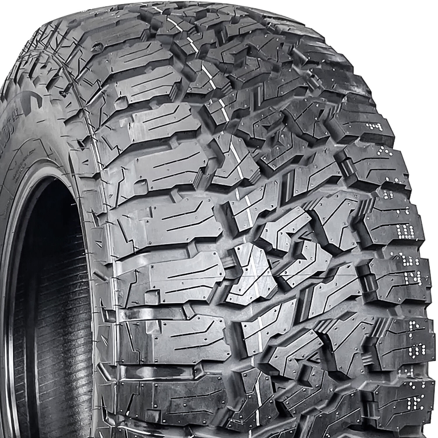 Mastertrack Badlands AT 265/70R16 112T