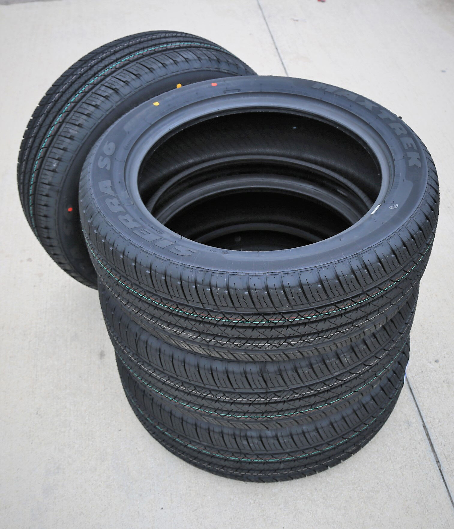 Maxtrek Sierra S6 235/65R17 104H