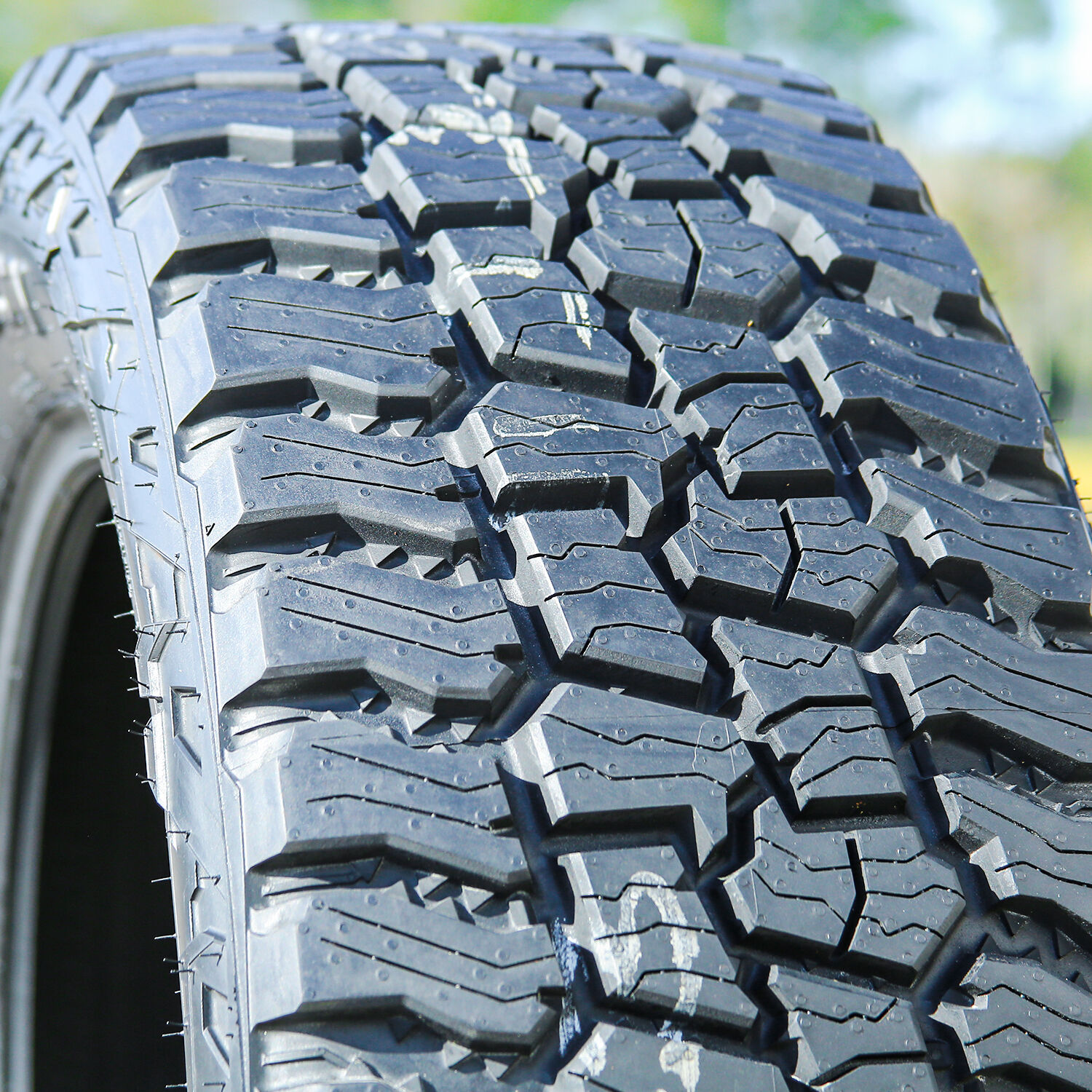 Mickey Thompson Baja Boss A/T 275/55R20 117T XL
