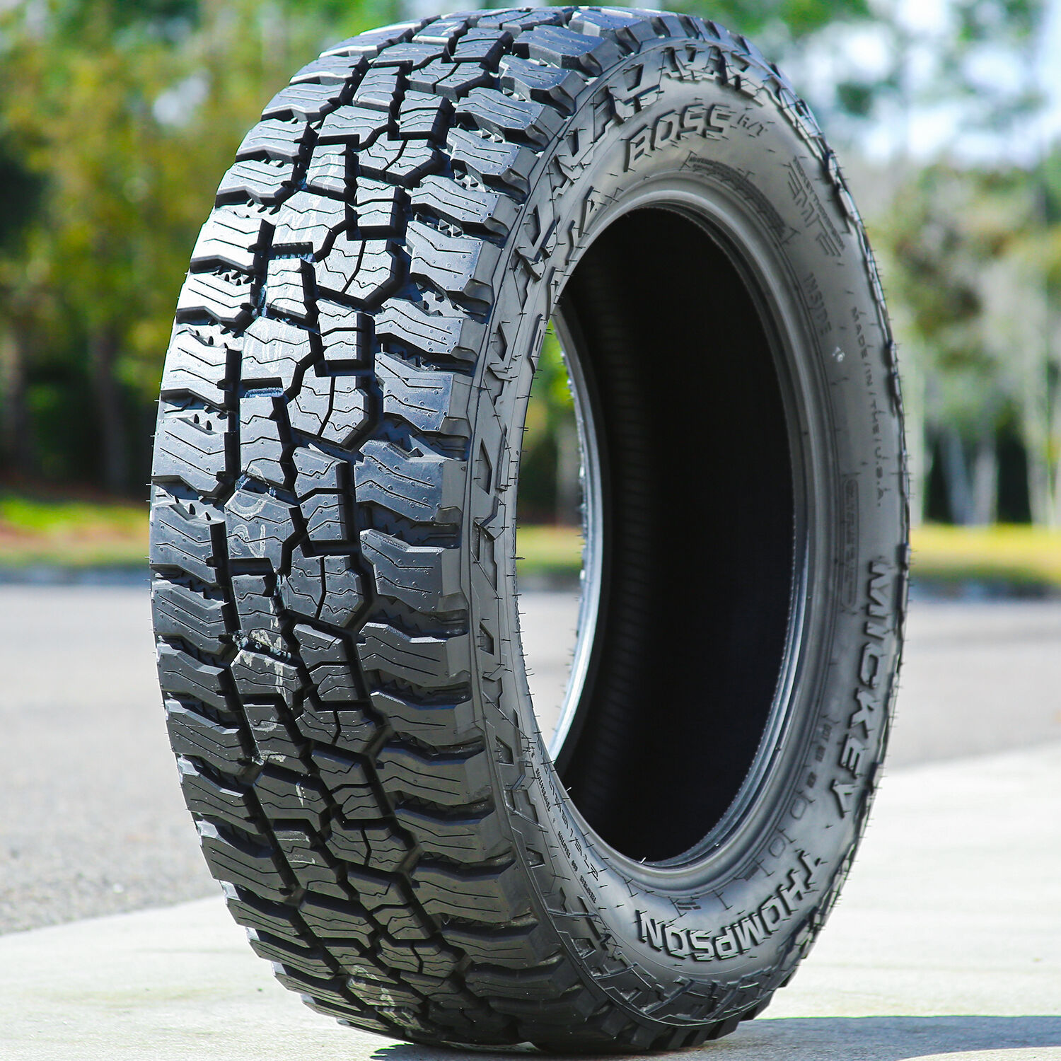 Mickey Thompson Baja Boss A/T 275/55R20 117T XL